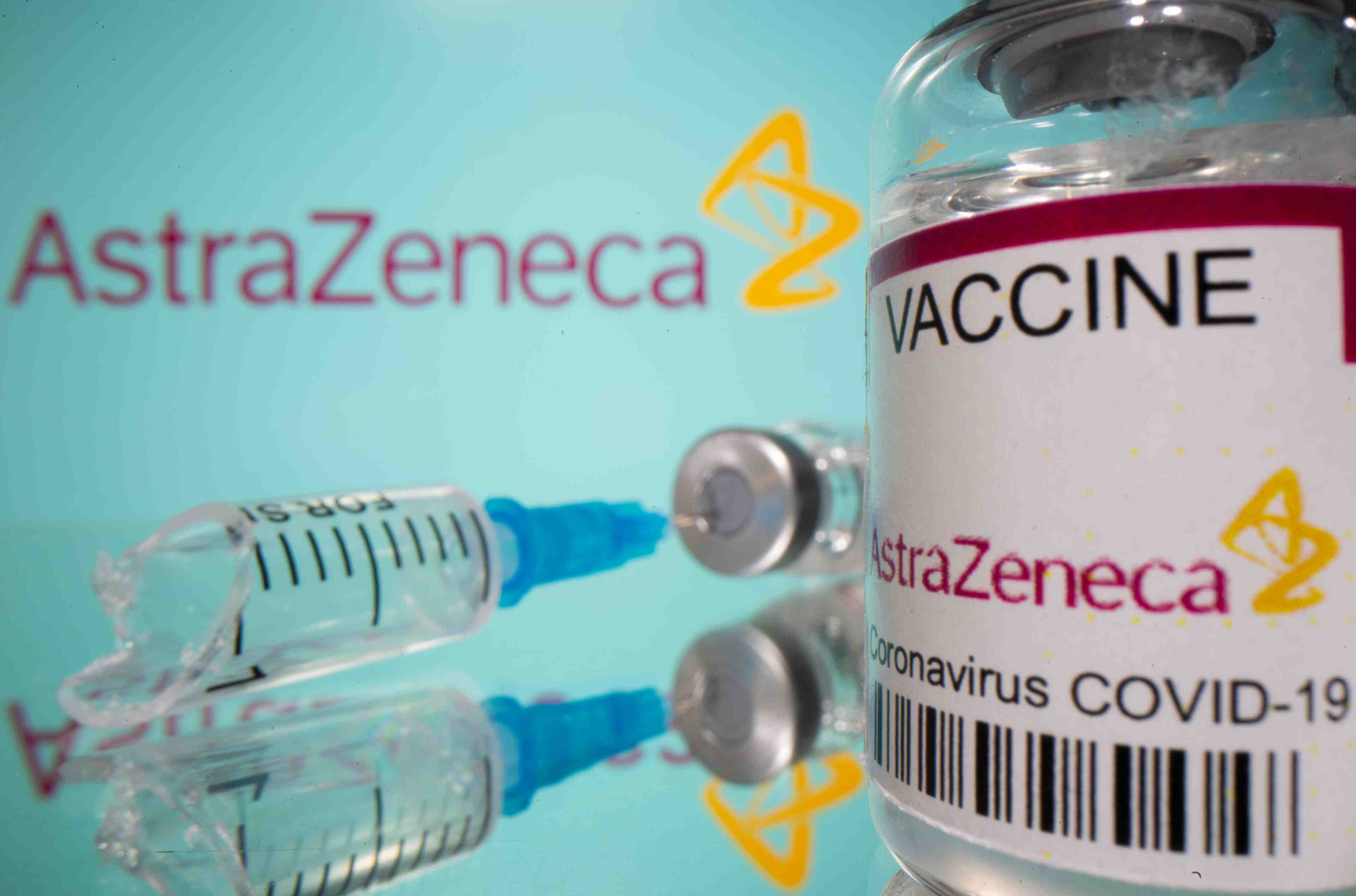 Italie/coronavirus: la suspension du vaccin astrazeneca est un choix "politique", dit le chef de l'aifa