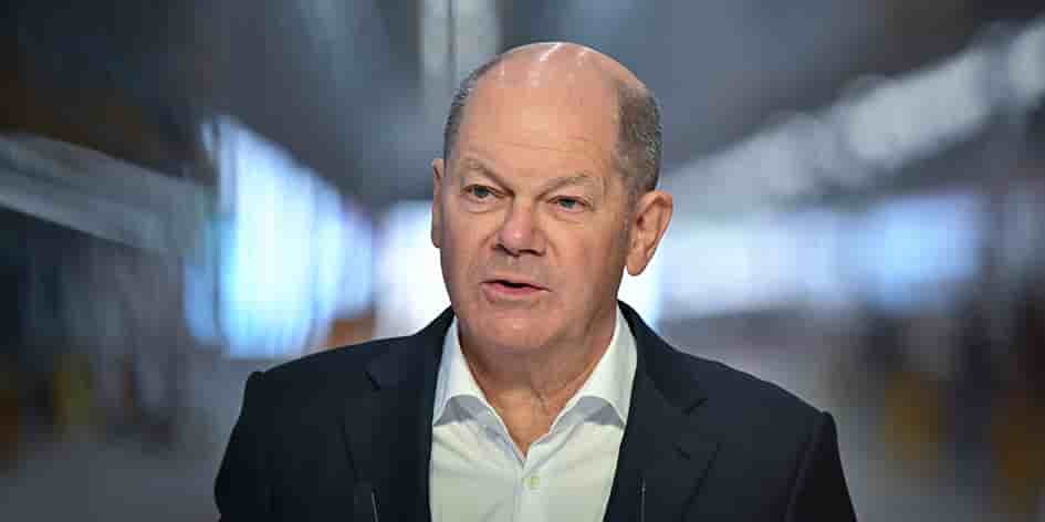 Cette situation économique délicate provoque de vifs débats entre les trois partis du gouvernement de coalition d'Olaf Scholz sur la réponse à apporter.