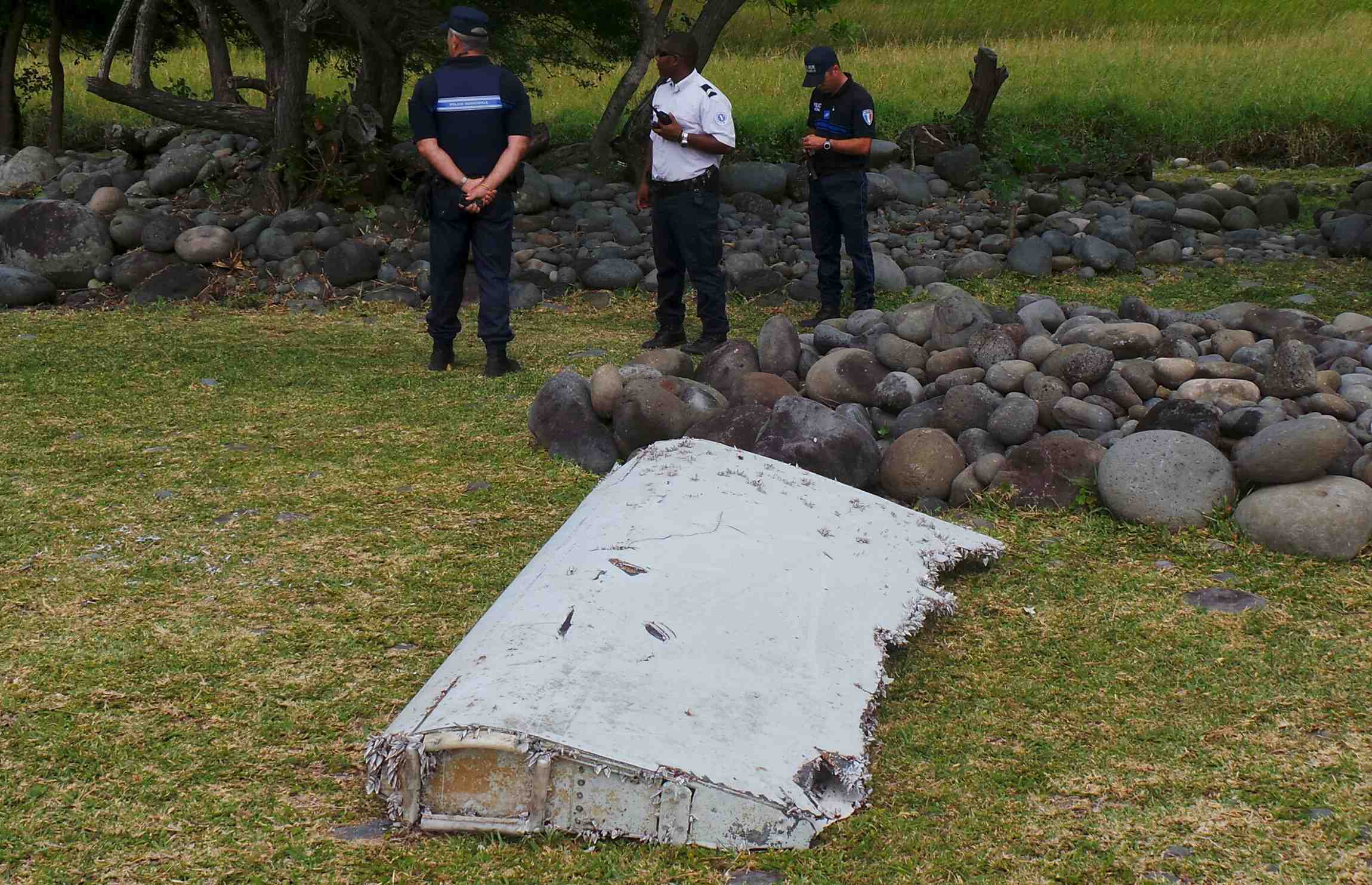 Le debris trouve a la reunion provient bien d'un boeing 777