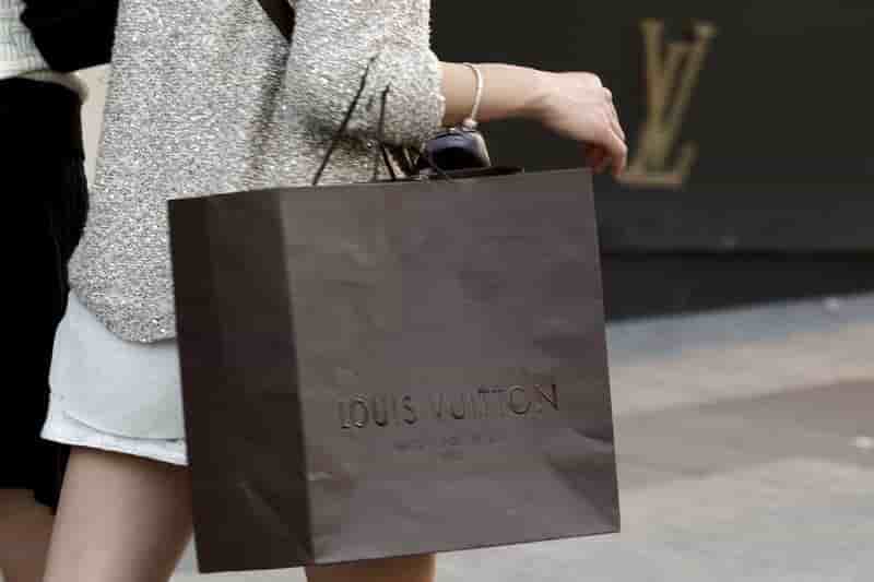 les ventes de louis vuitton inferieures aux attentes