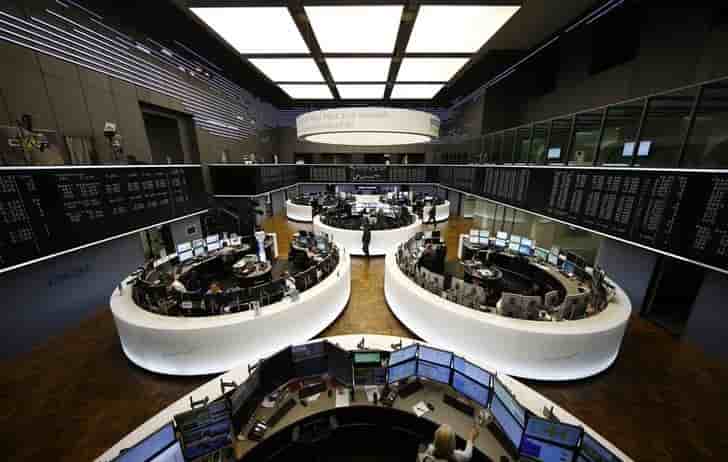 Les bourses europeennes ouvrent en nette baisse