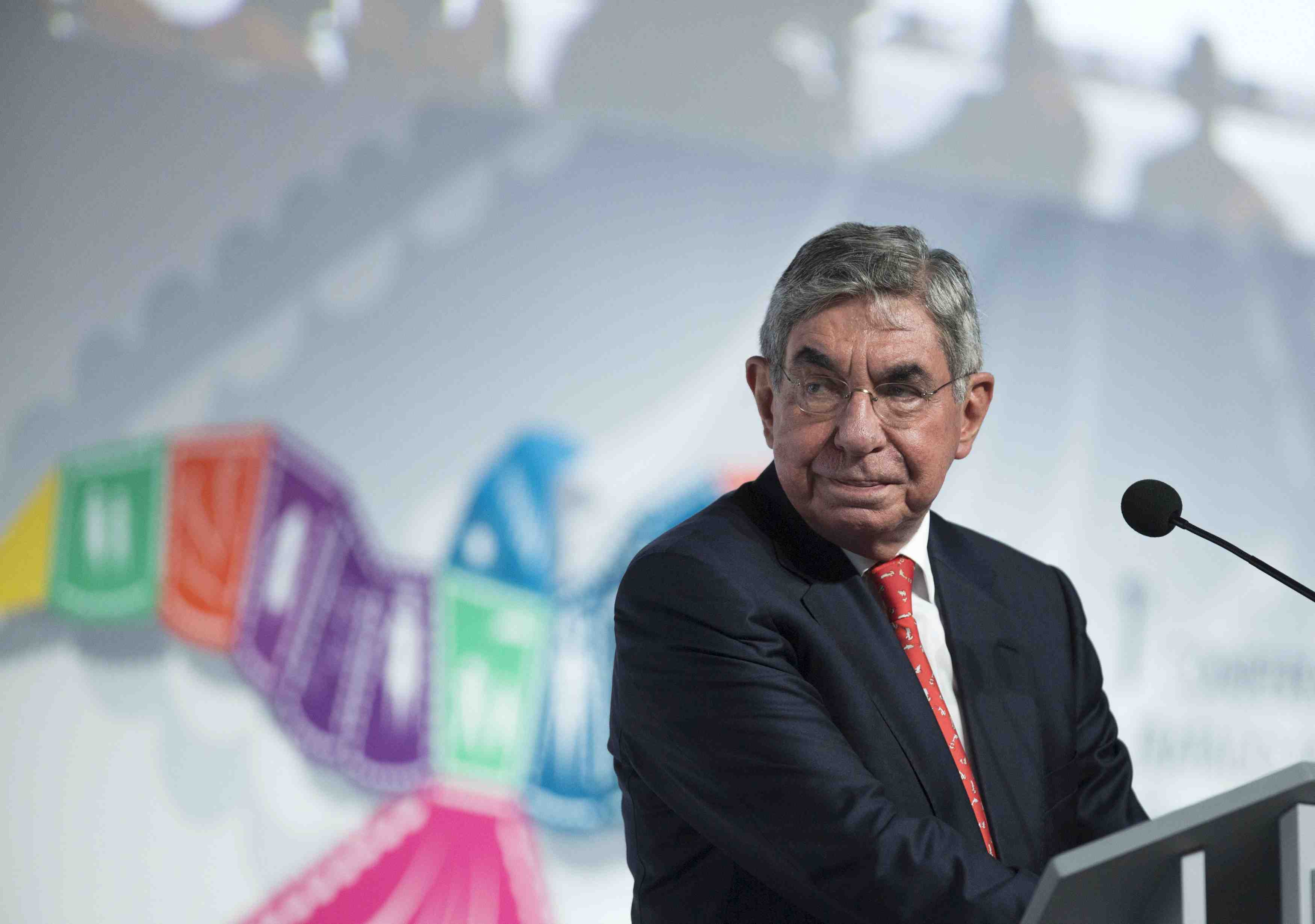 Oscar arias accuse d'inconduite sexuelle