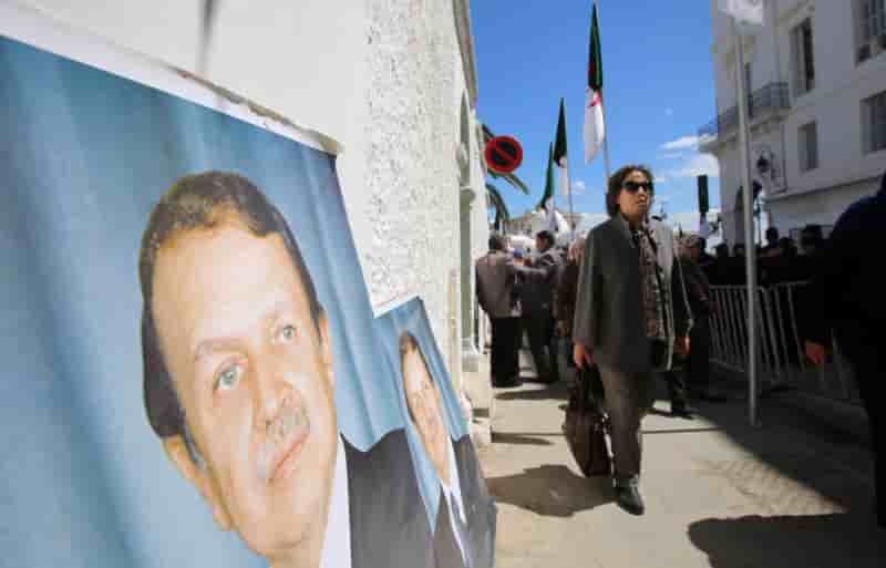 Le fln designe bouteflika pour la presidentielle