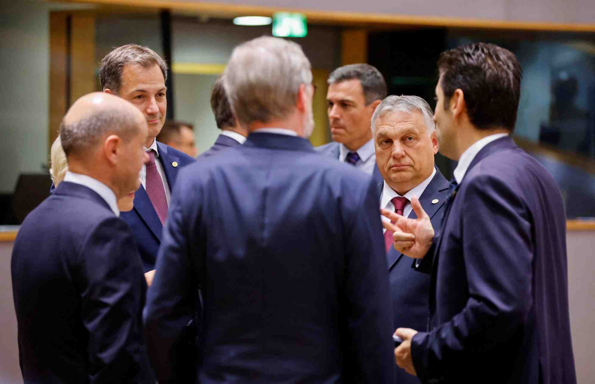 Budapest contre d'autres sanctions contre moscou, plaide pour la discussion