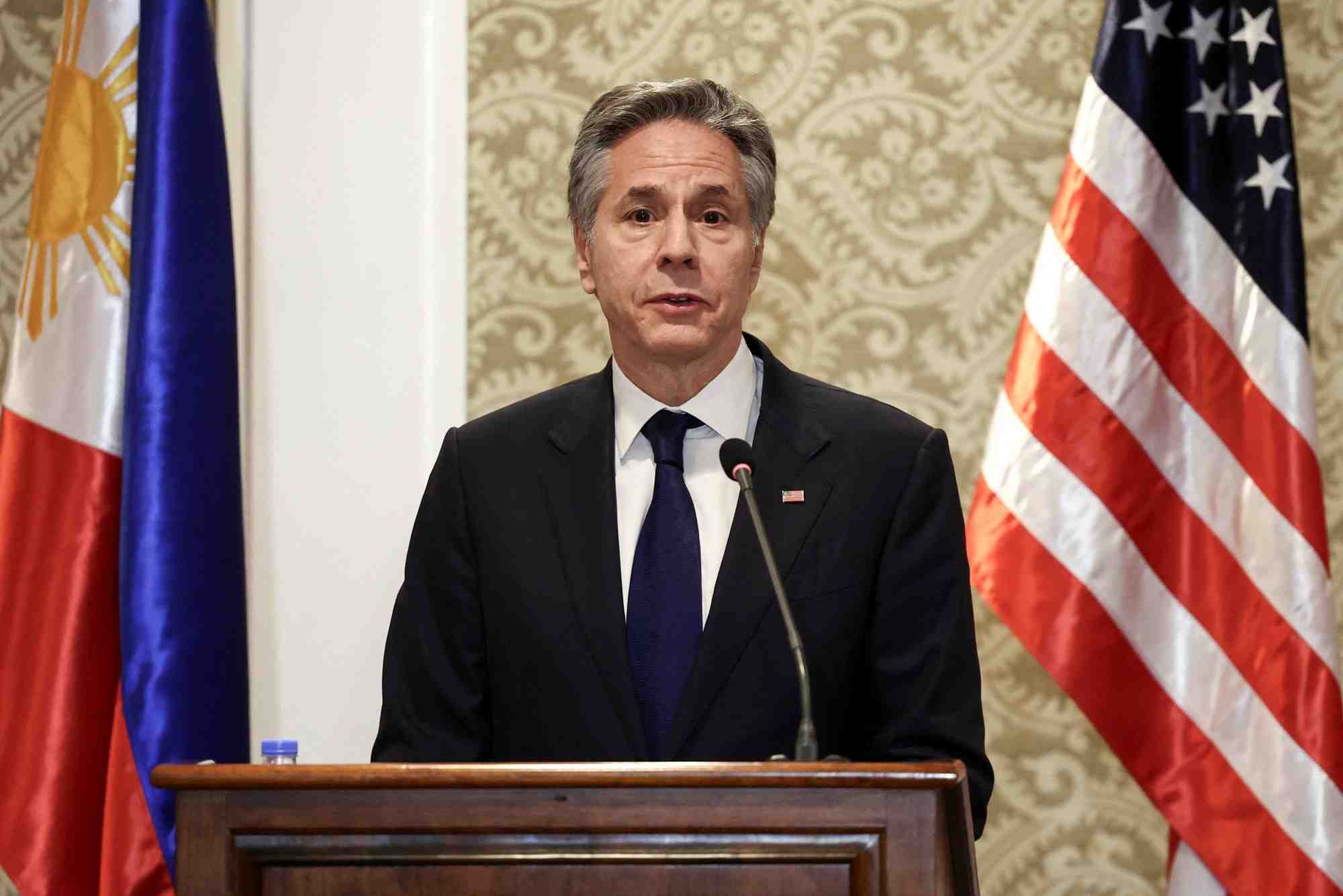 Le secretaire d'etat americain antony blinken s'exprime lors d'une conference de presse conjointe avec le secretaire philippin aux affaires etrangeres enrique manalo a manille aux philippines