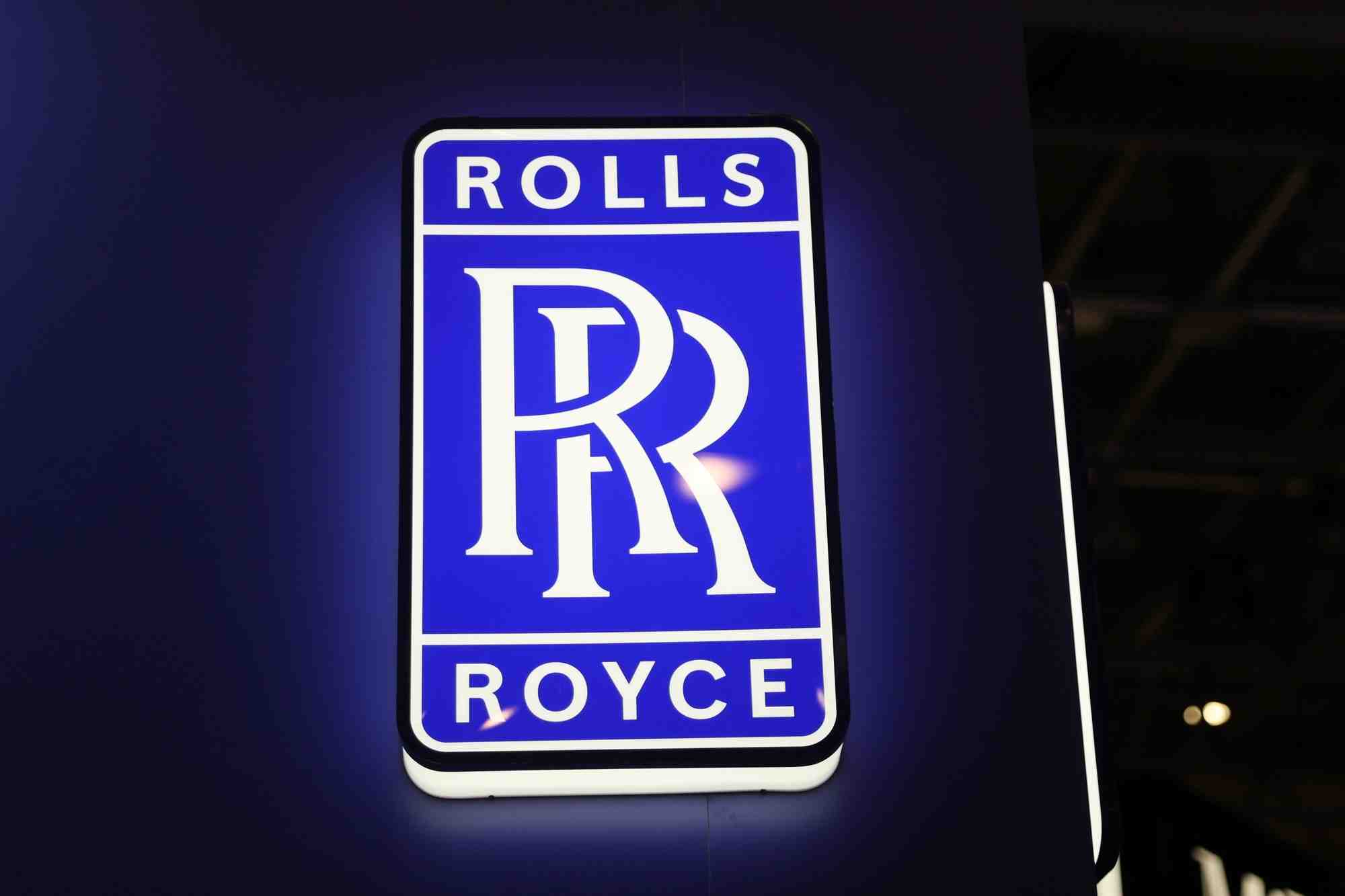Rolls-royce: baisse du benefice au premier semestre, affirme gerer l'inflation