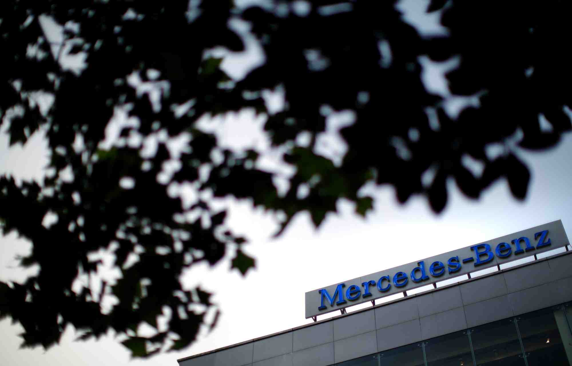 Un concessionnaire mercedez-benz en chine