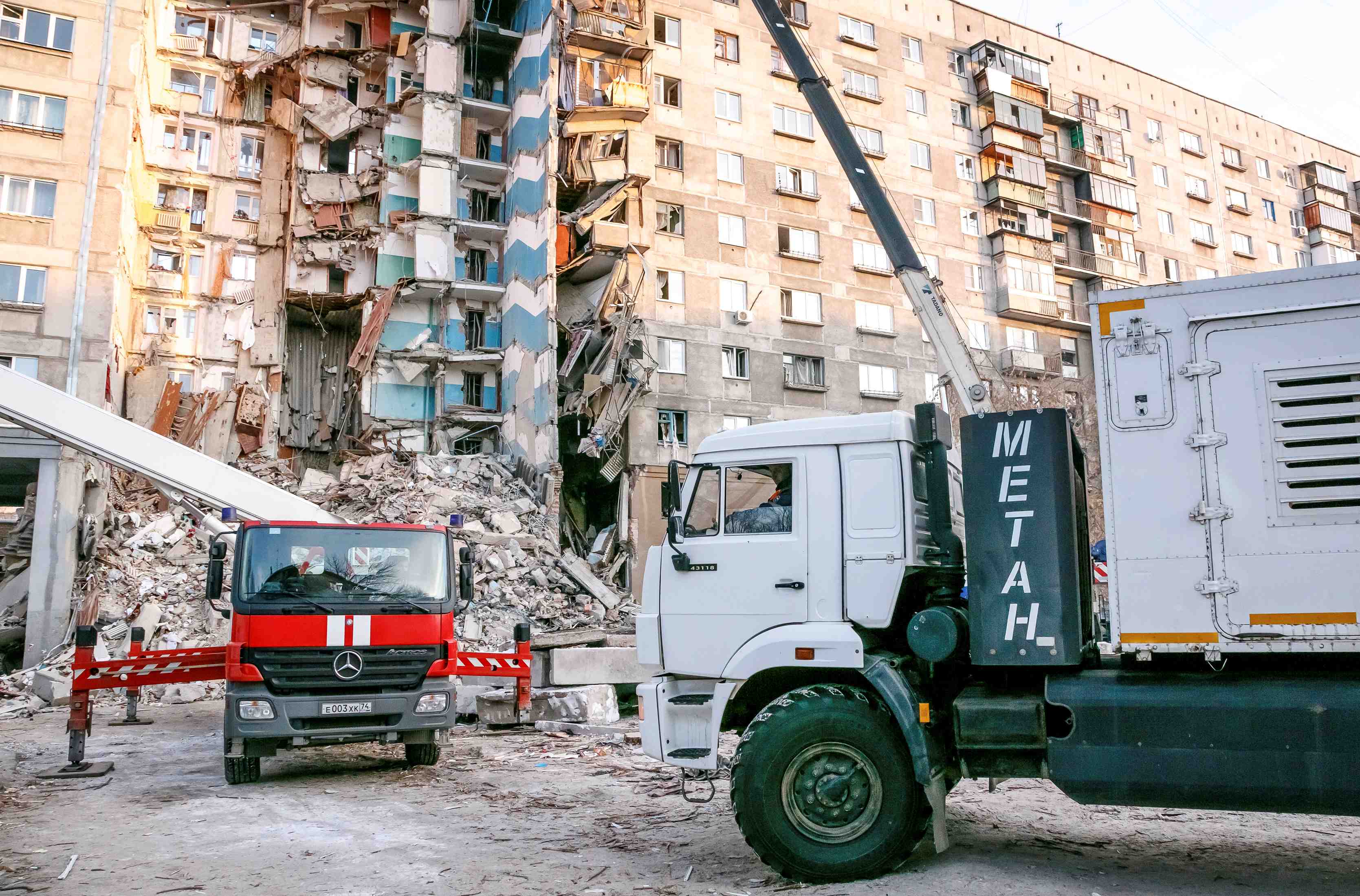 Russie: le bilan de l'effondrement d'un immeuble s'alourdit a 37 morts
