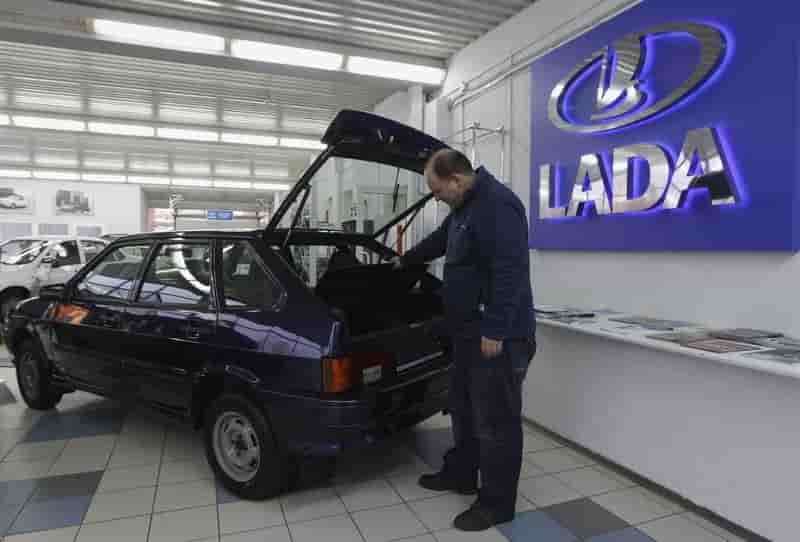 Les ventes de voitures neuves en Russie stables en mars