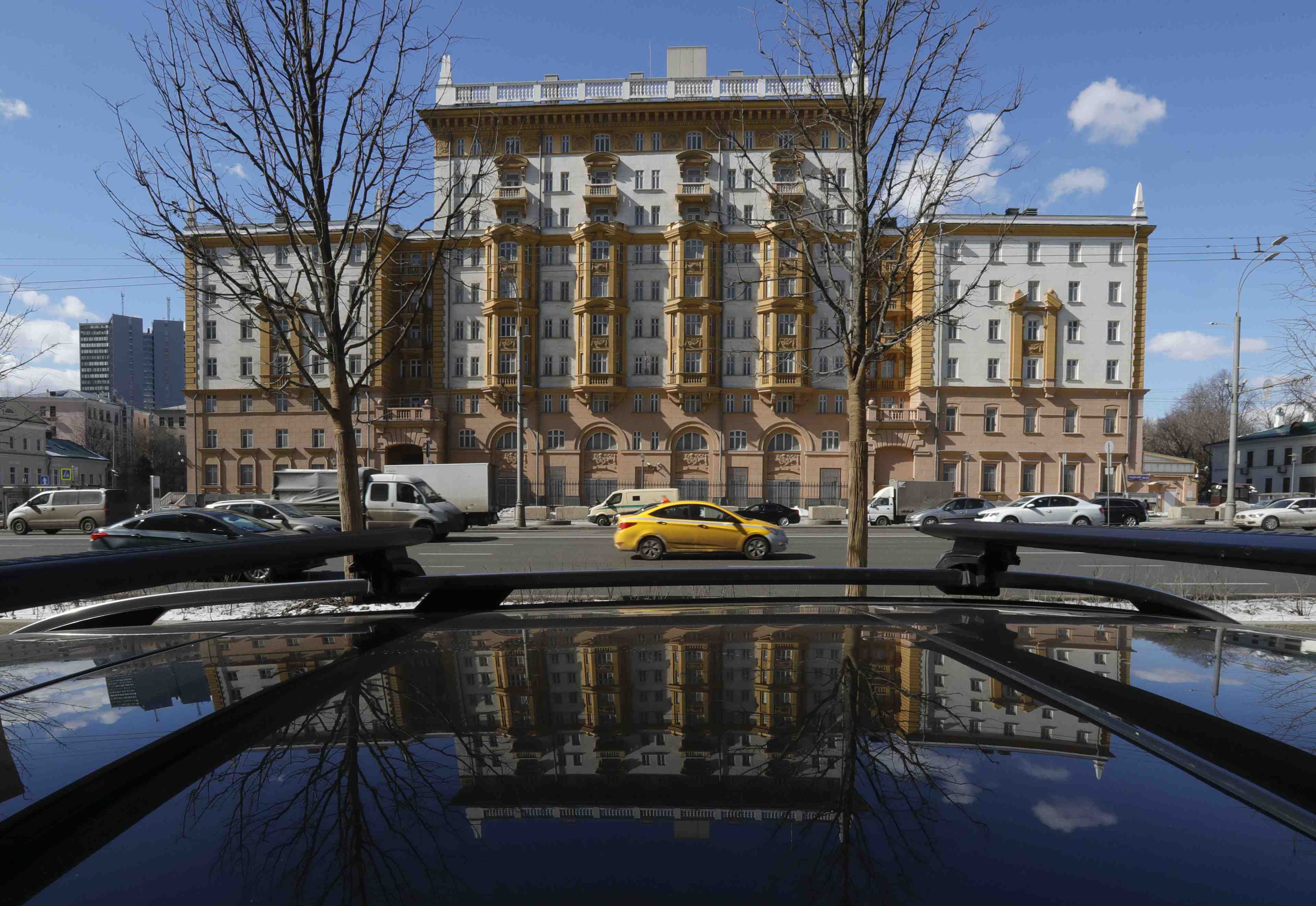 Les 60 diplomates us expulses ont jusqu'au 05/04 pour quitter la russie