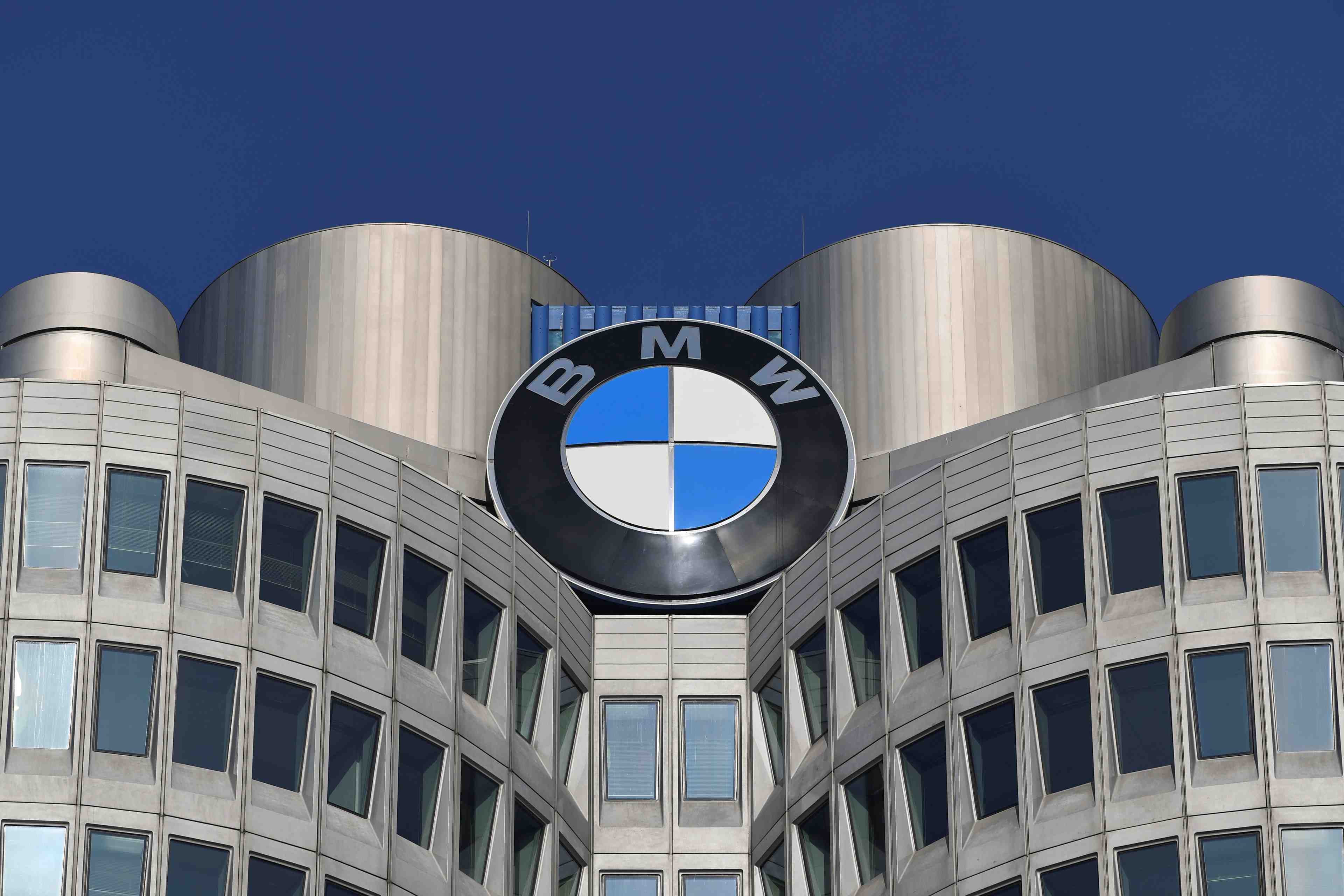 Bmw: perte operationnelle plus lourde que les attentes au deuxieme trimestre