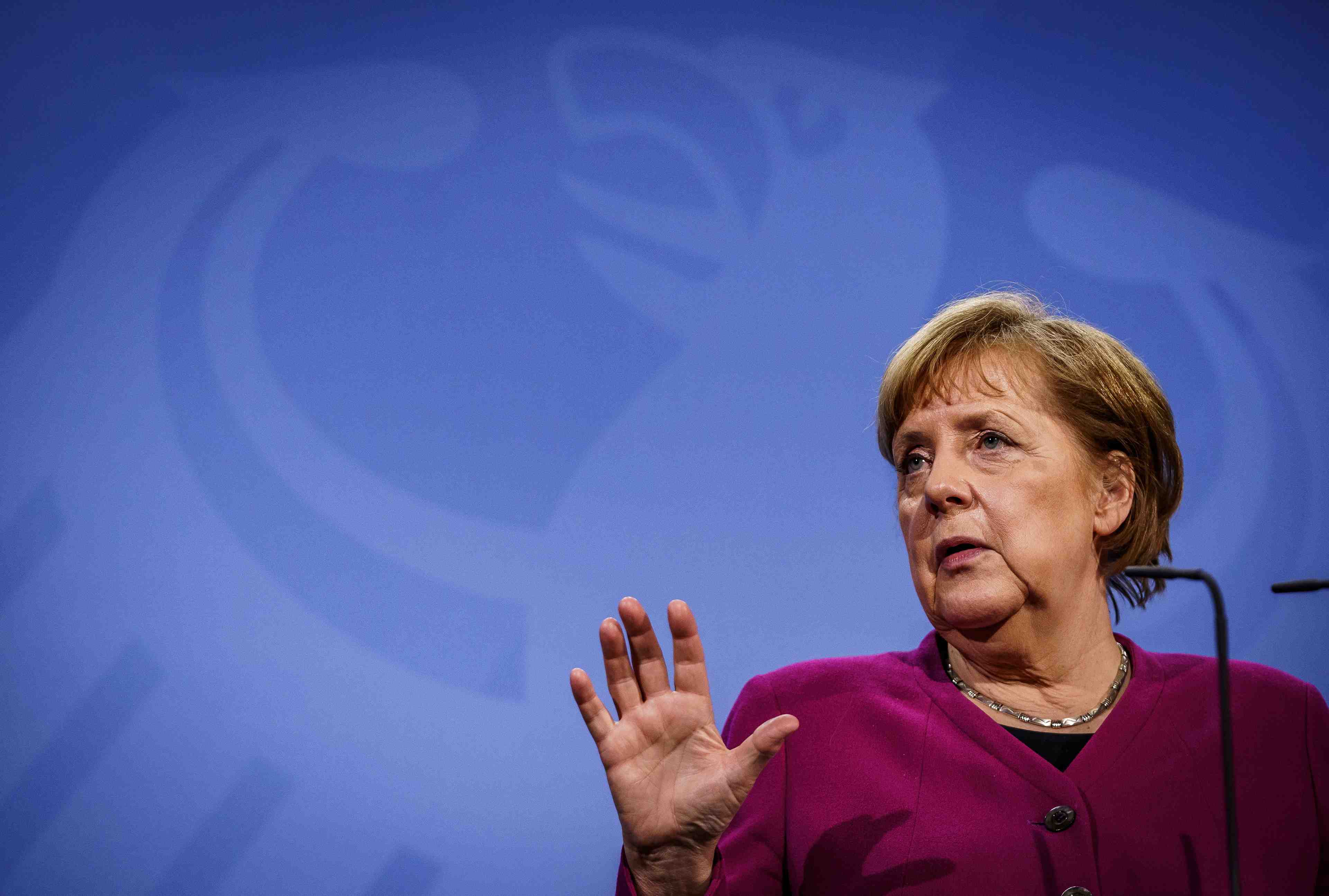 Merkel appelle les etats allemands a renforcer les mesures sanitaires