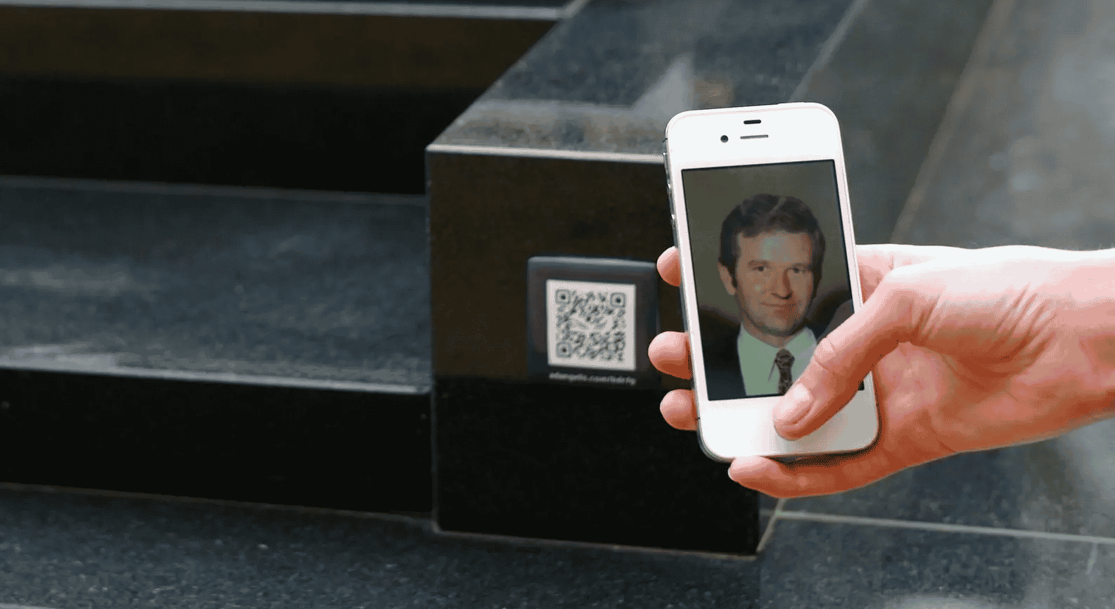 QR Code funéraire, Philippe Boyer