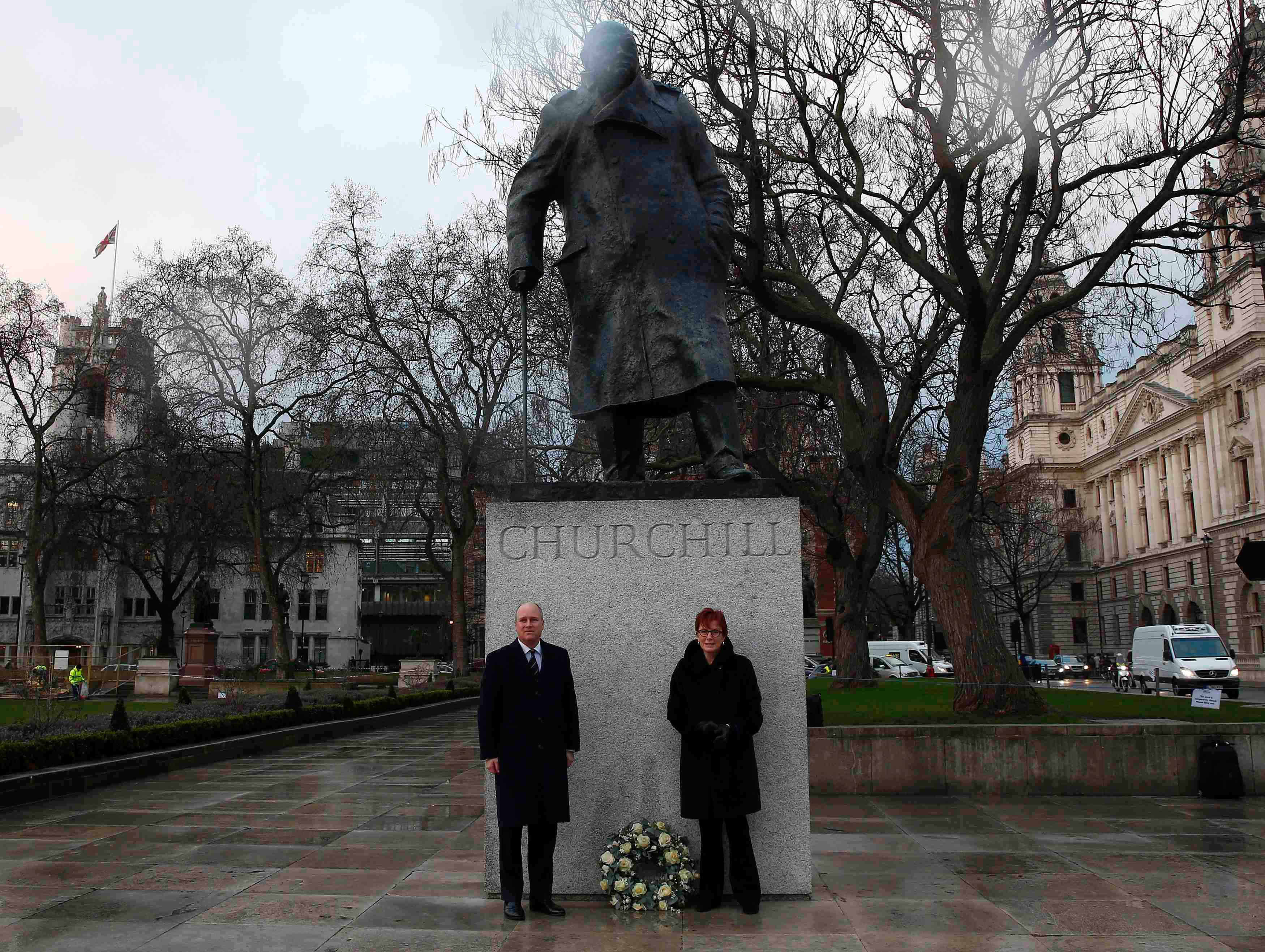 Londres marque le 50e anniversaire des funerailles de winston churchill