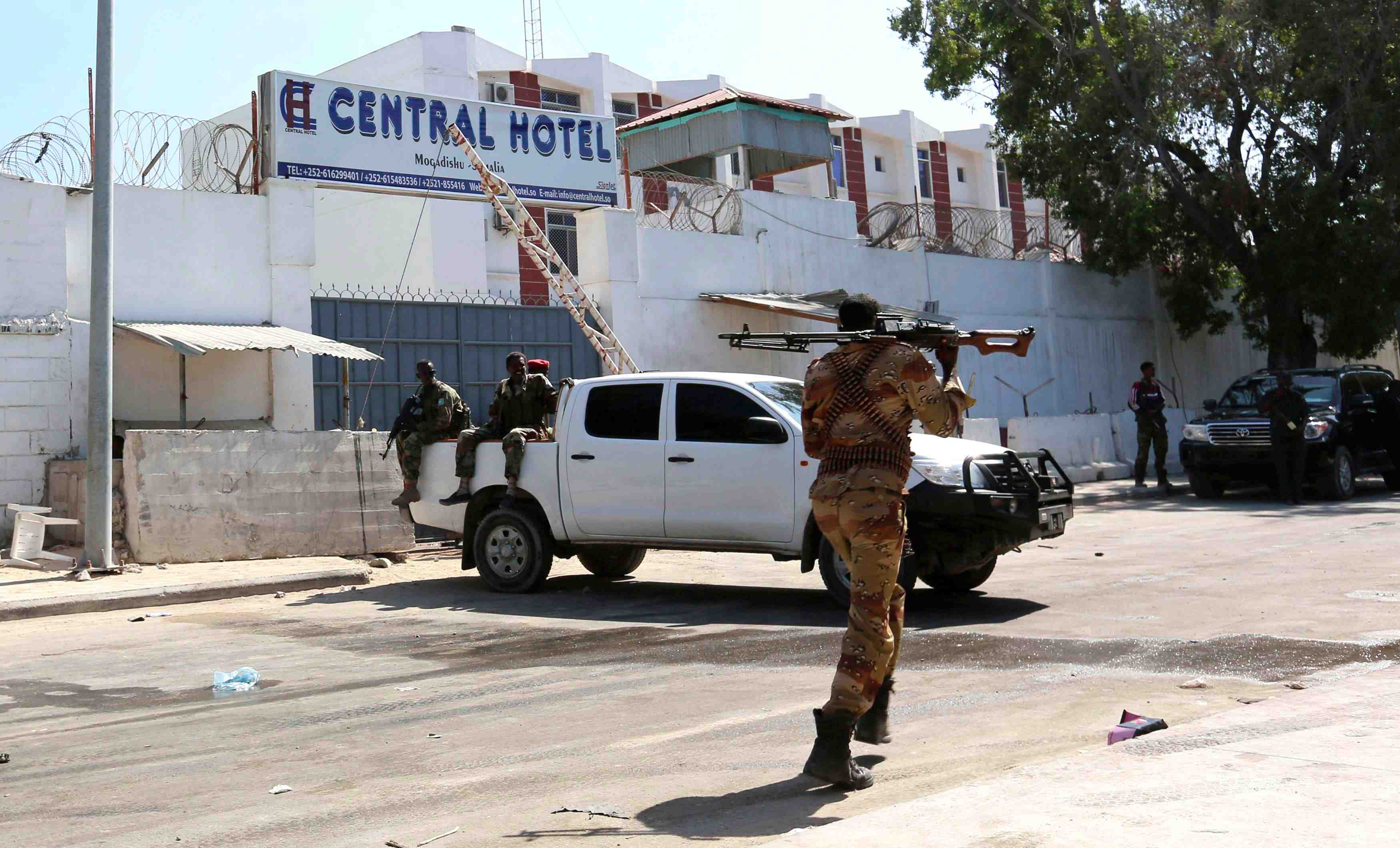 Le bilan de l'attaque d'un hotel de mogadiscio revu en hausse