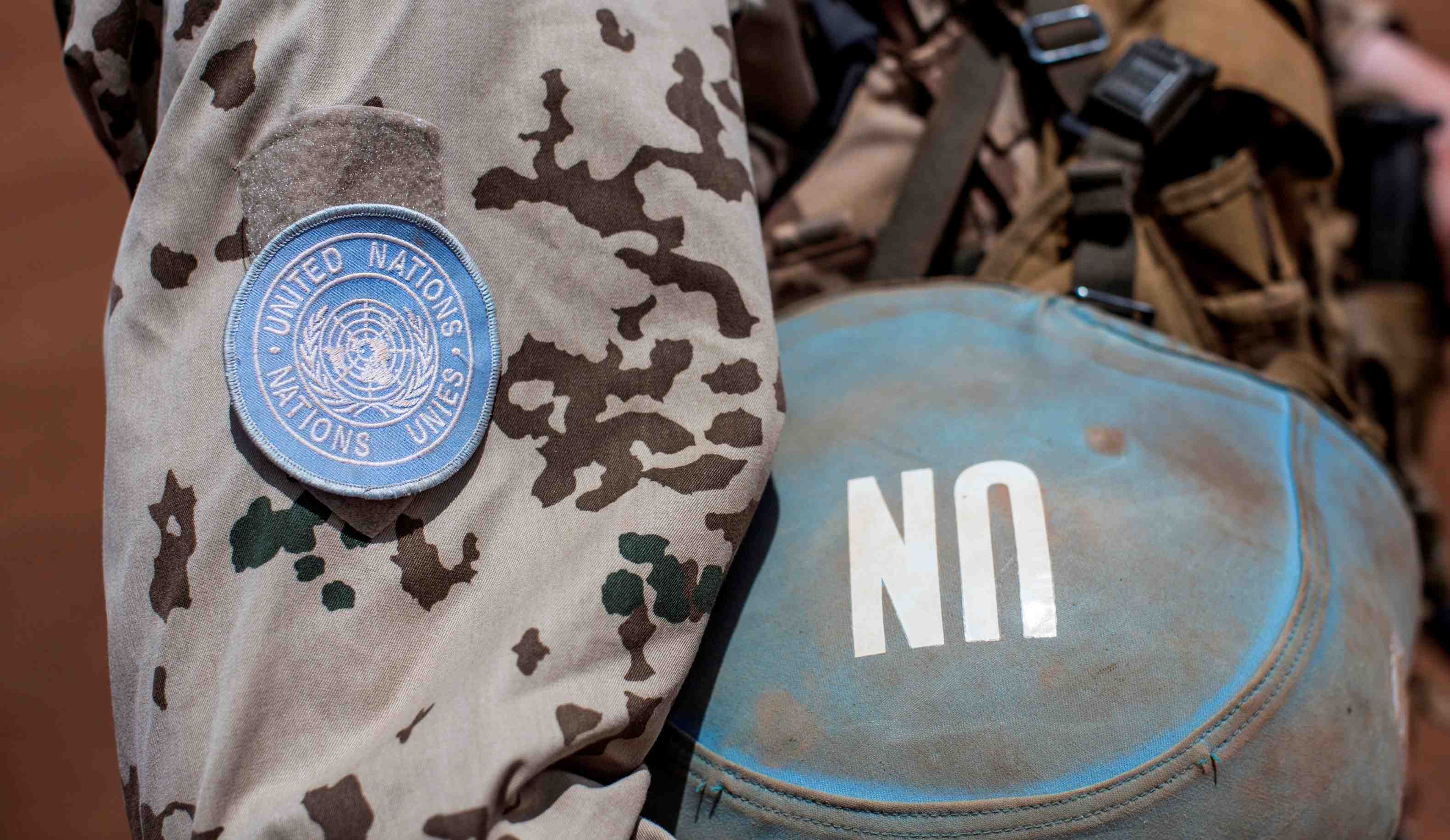 Un casque bleu et trois civils tues au mali
