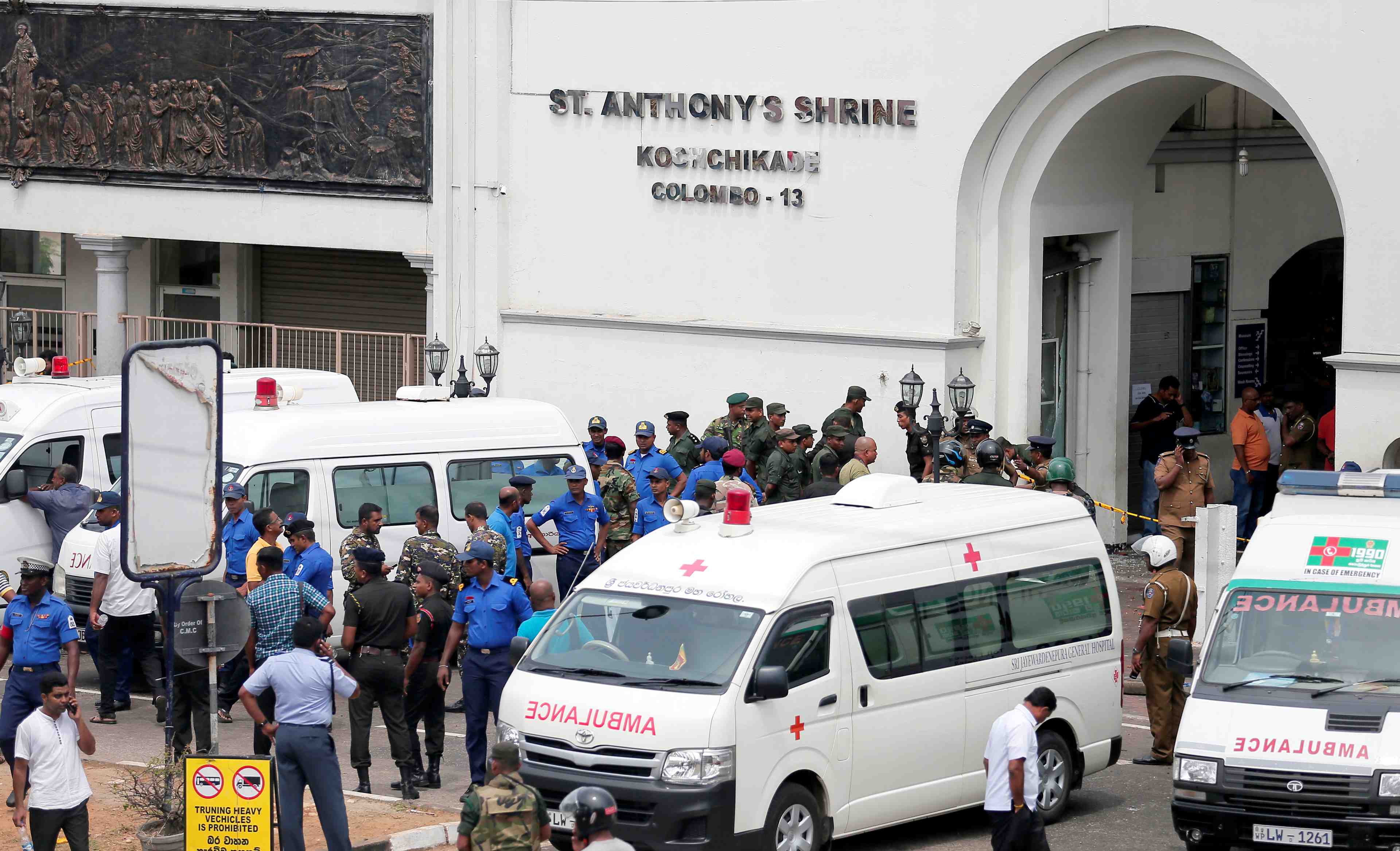 Sri lanka: attentats contre eglises et hotels, 138 morts