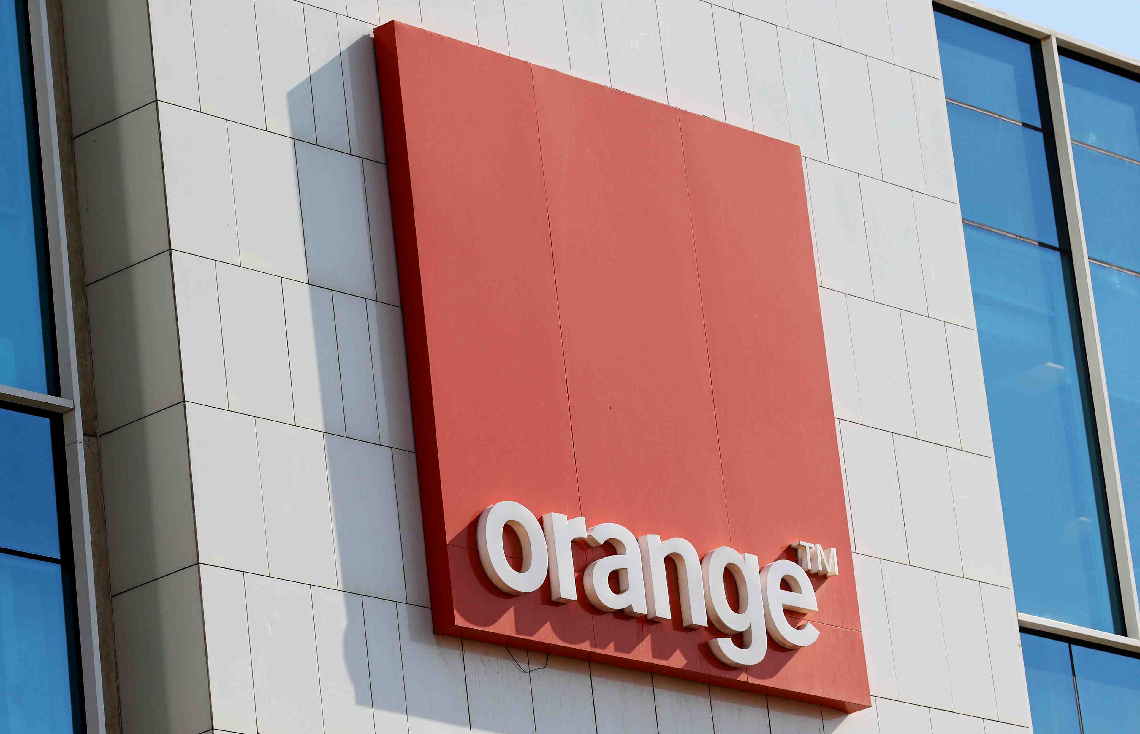 Orange propose d'indemniser les victimes de la crise des suicides