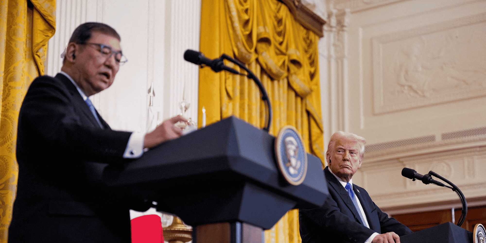 S’il ménage son allié américain, Donald Trump, le Premier ministre japonais, Shigeru Ishiba, combat fermement les droits de douane de ce dernier.