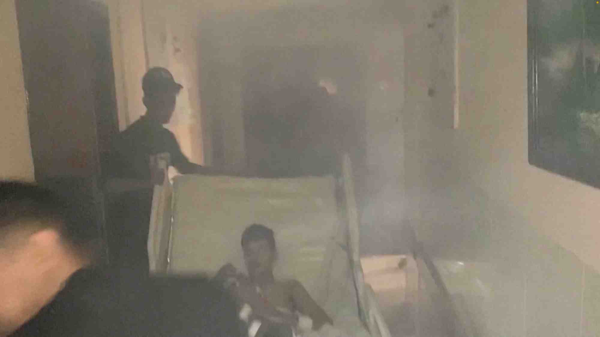 Un couloir de l'hopital al chifa de gaza a la suite d'un raid israelien