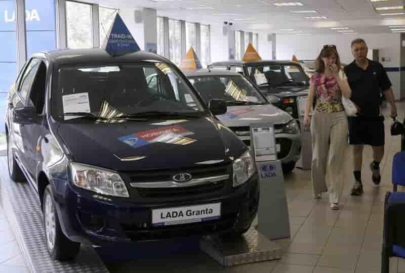 Le constructeur Avtovaz abaisse sa production de Lada sur 3 mois