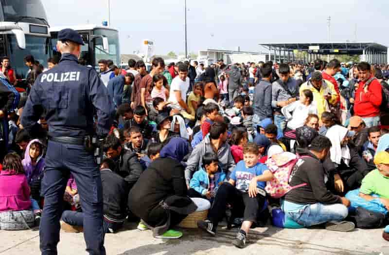 L'ue cherche une reponse a la crise migratoire