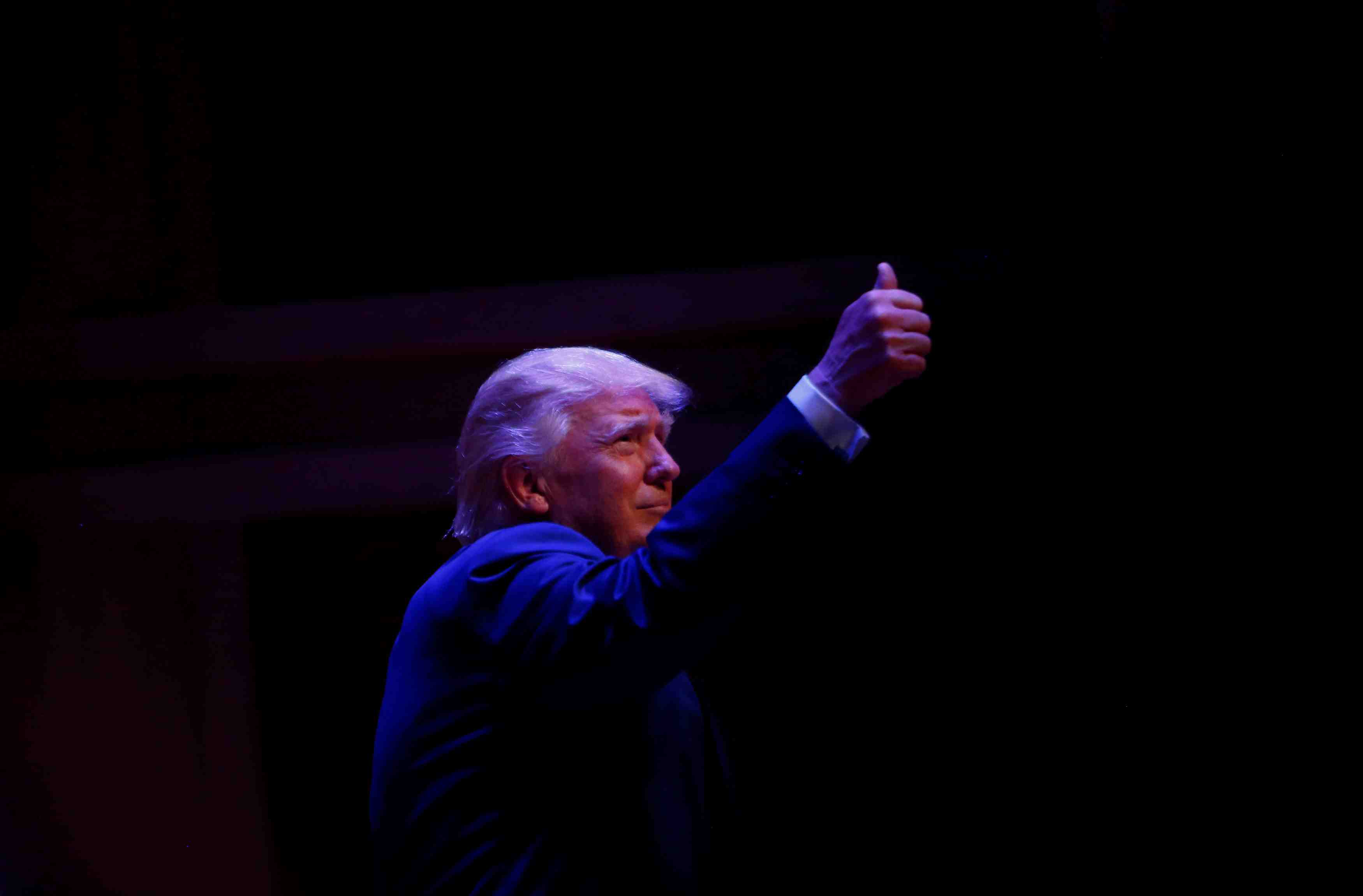 Donald trump sera mis au courant des enjeux de securite nationale