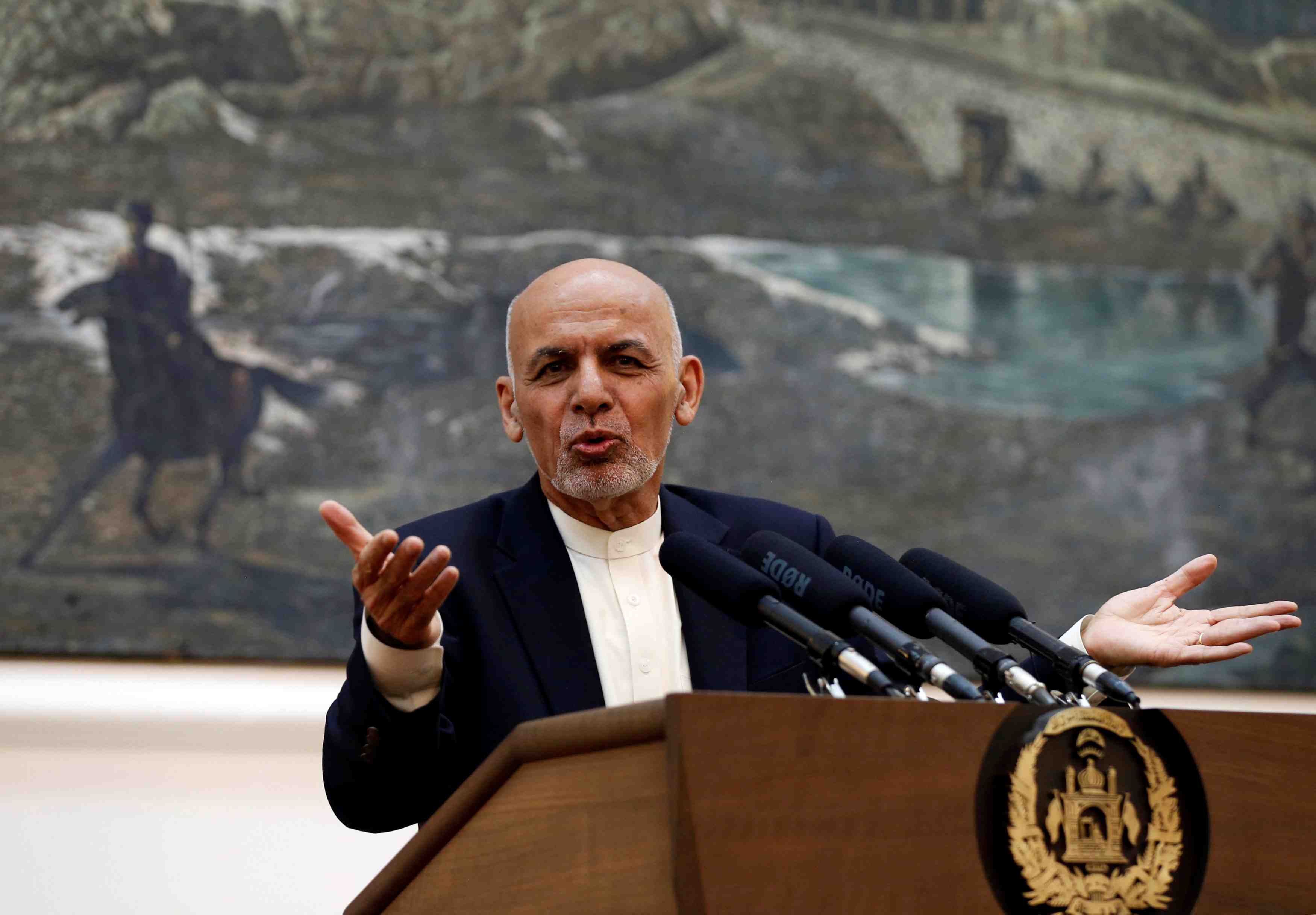 Le president afghan ordonne la reprise des operations contre les taliban