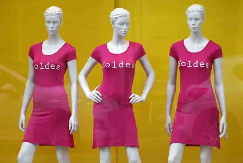 Le marche de la mode en france poursuit sa baisse 