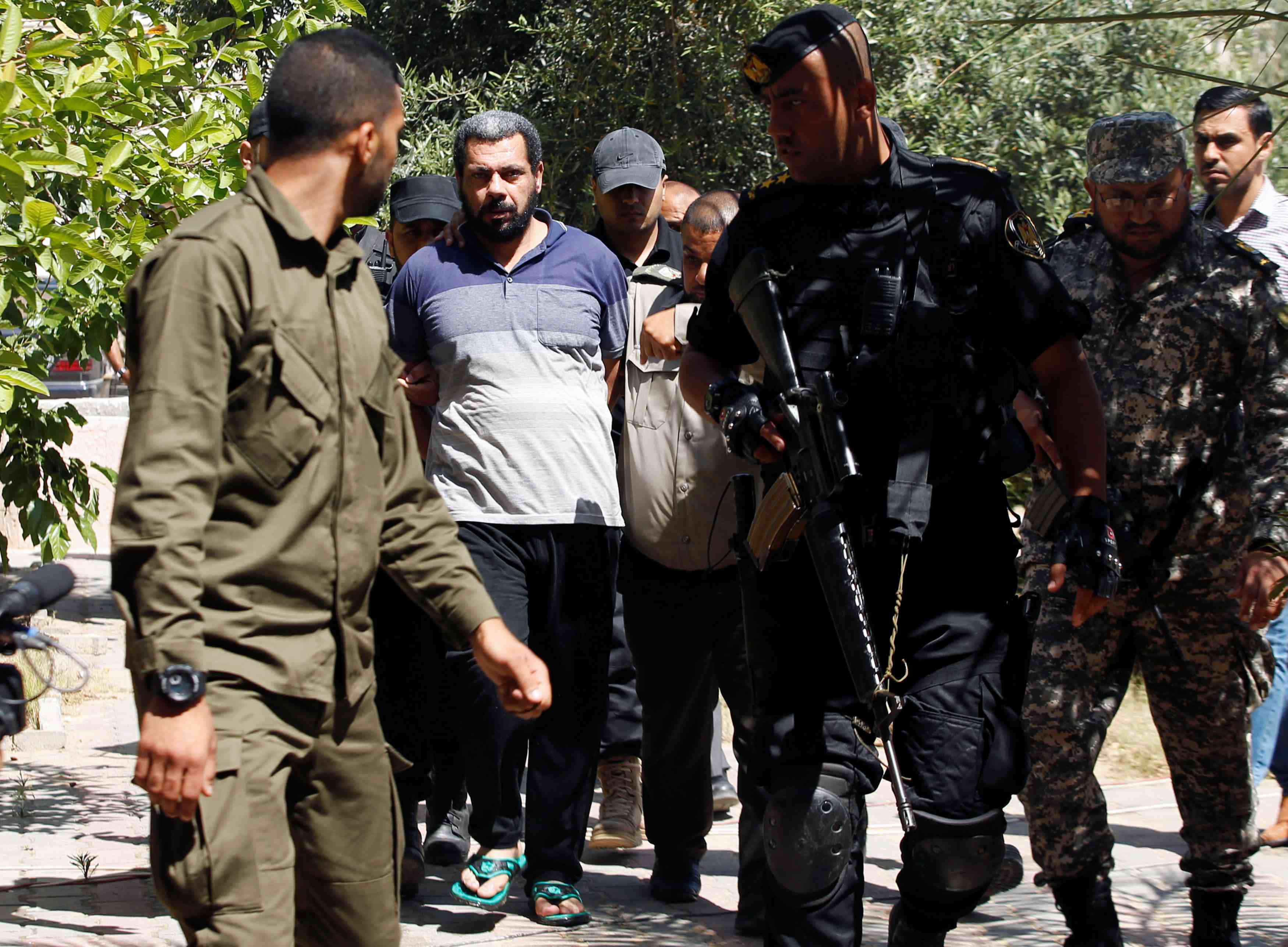 Executions de trois palestiniens reconnus coupables de collaboration avec israel
