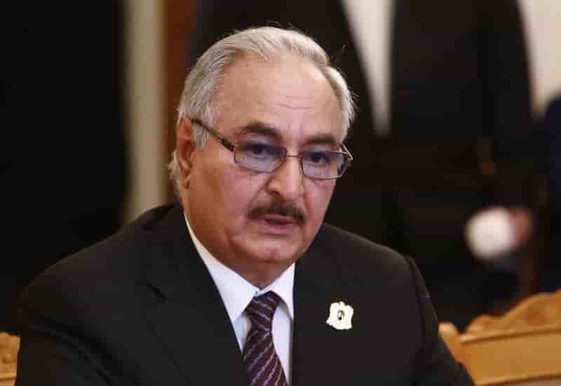 Haftar laisse entrevoir une candidature a la presidentielle libyenne