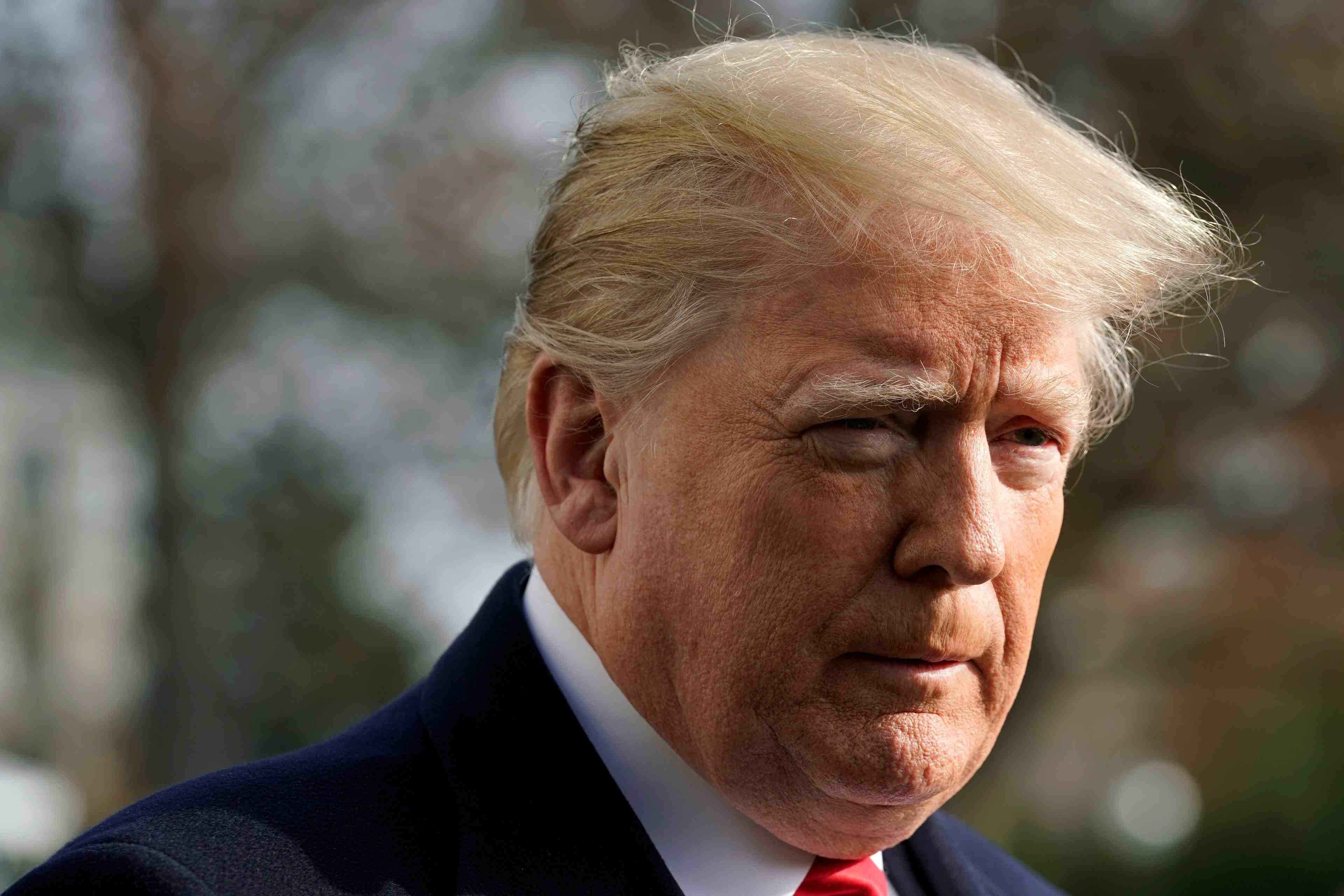 Trump redemande l'arret de "l'enquete russe", "chasse aux sorcieres"
