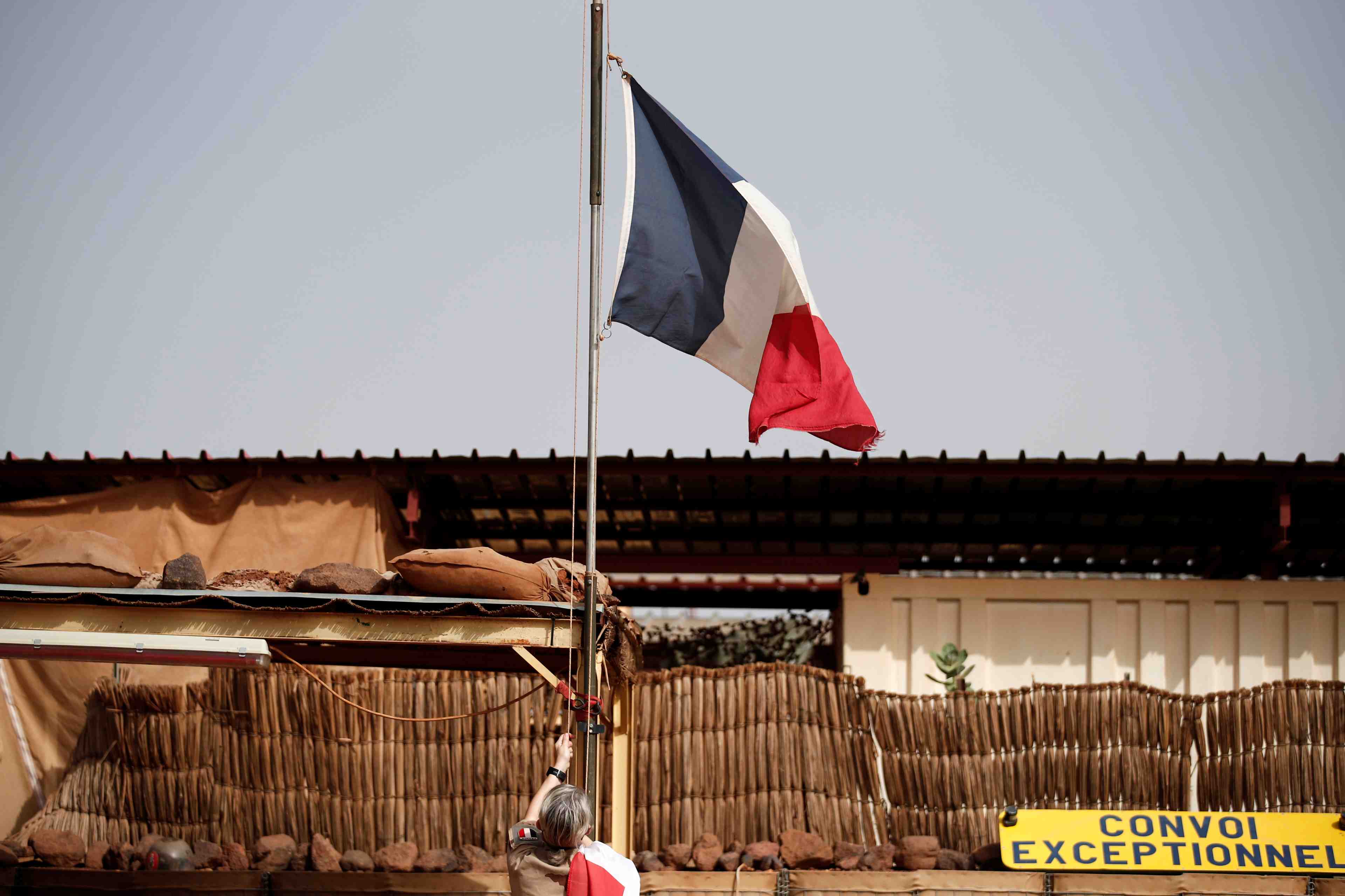 Paris refute les conclusions de l'onu sur la frappe au mali, dit le ministere des armees