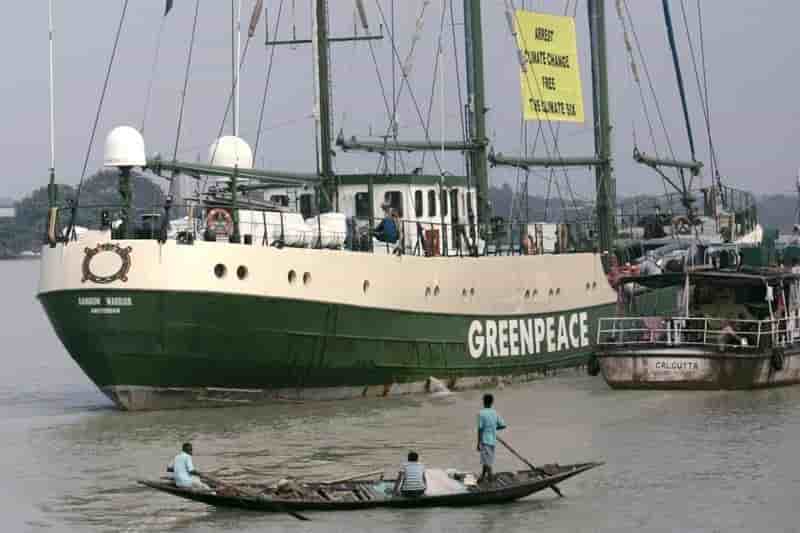 Les regrets de l'agent qui a coule le "rainbow warrior"