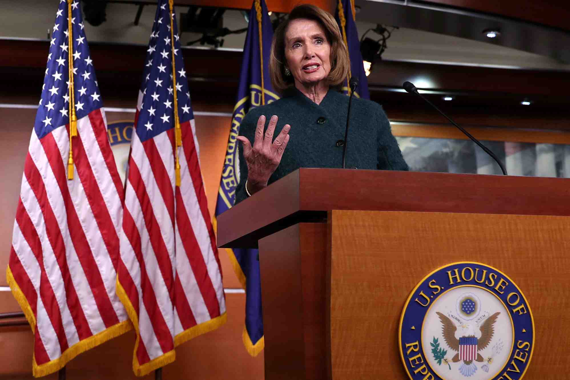 Usa: pelosi suggere a trump de reporter le discours sur l'union