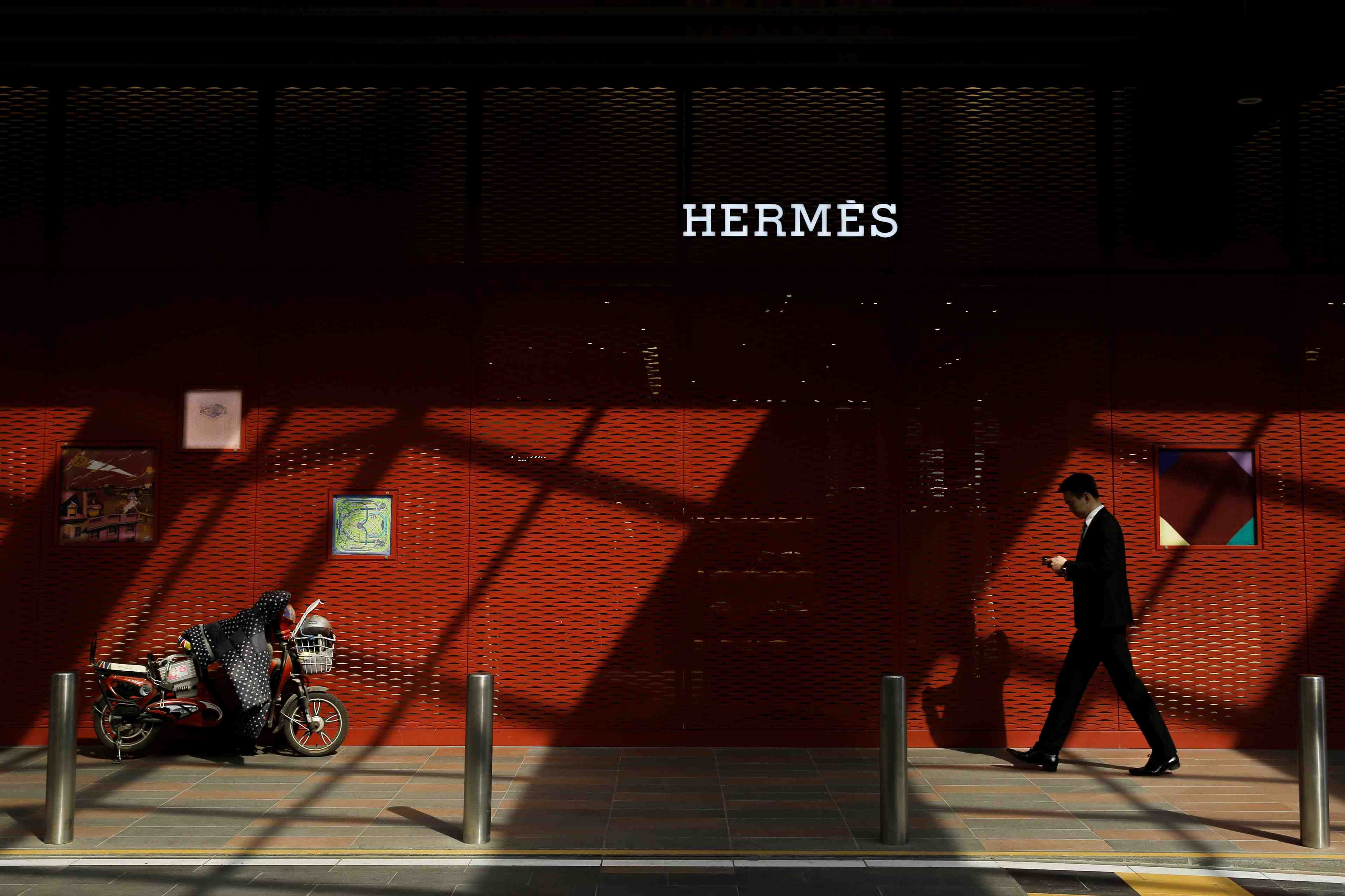 Hermes: l'operationnel franchit le cap des 2 milliards d'euros