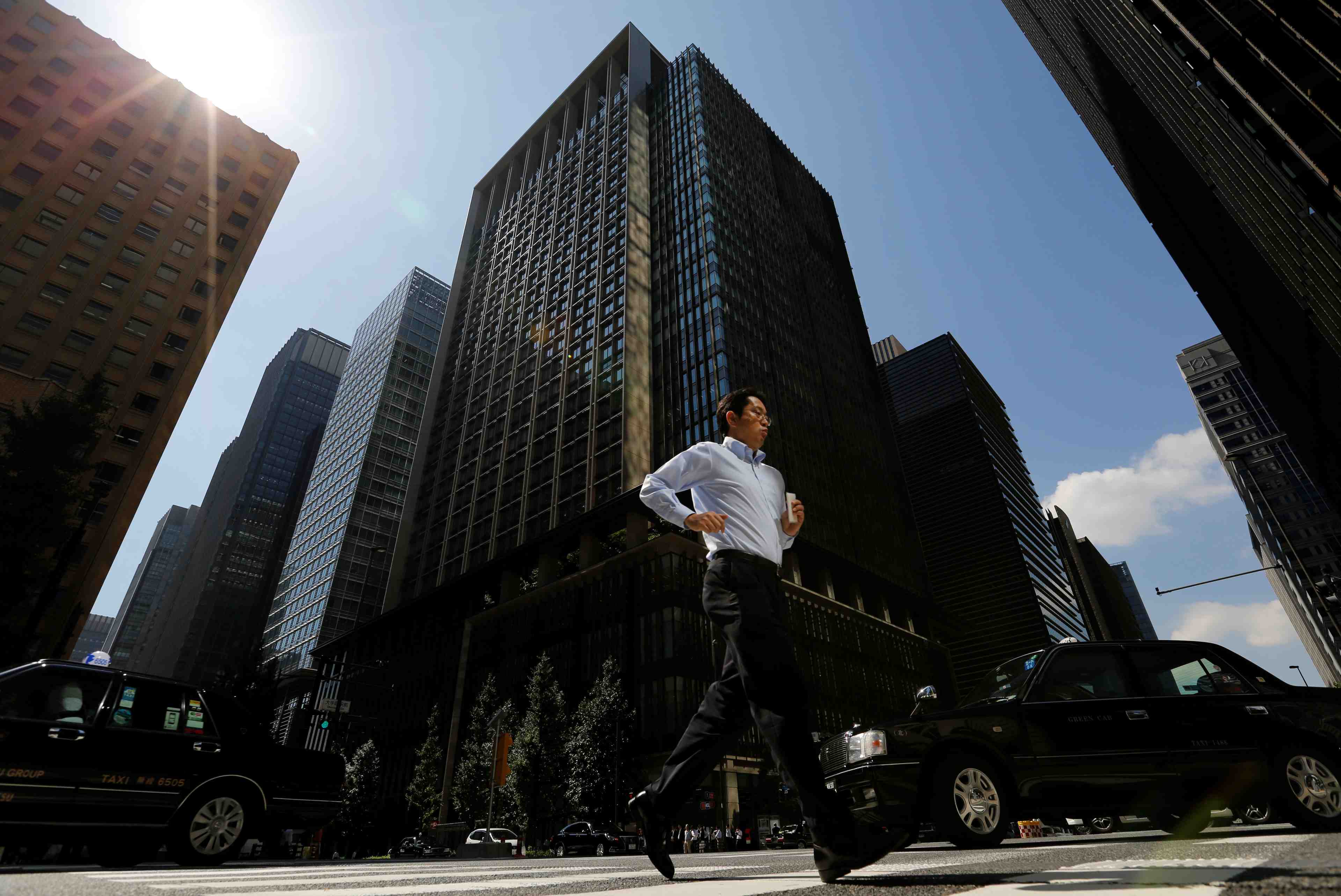 Japon: la confiance des industriels s'est amelioree, selon l'enquete "tankan"