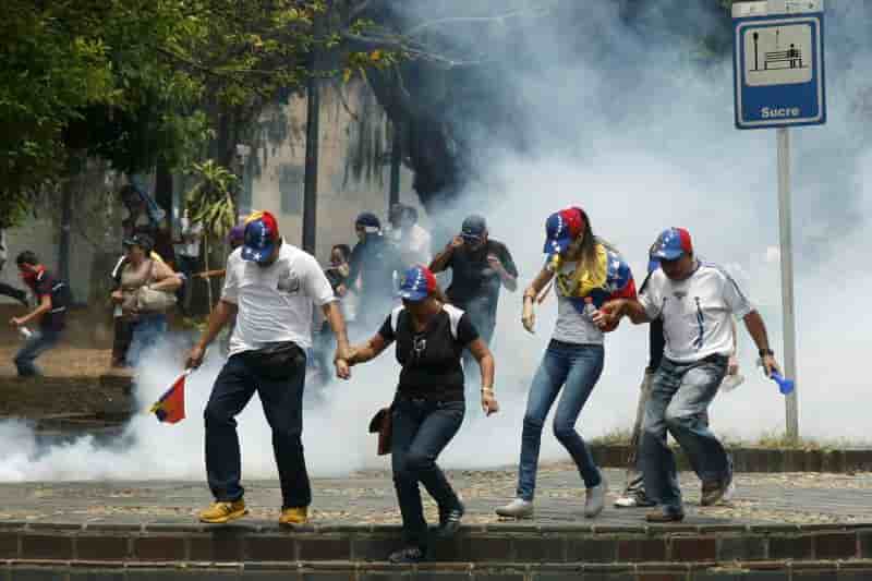 Nouvelles violences au Venezuela, où le bilan passe à 34 morts