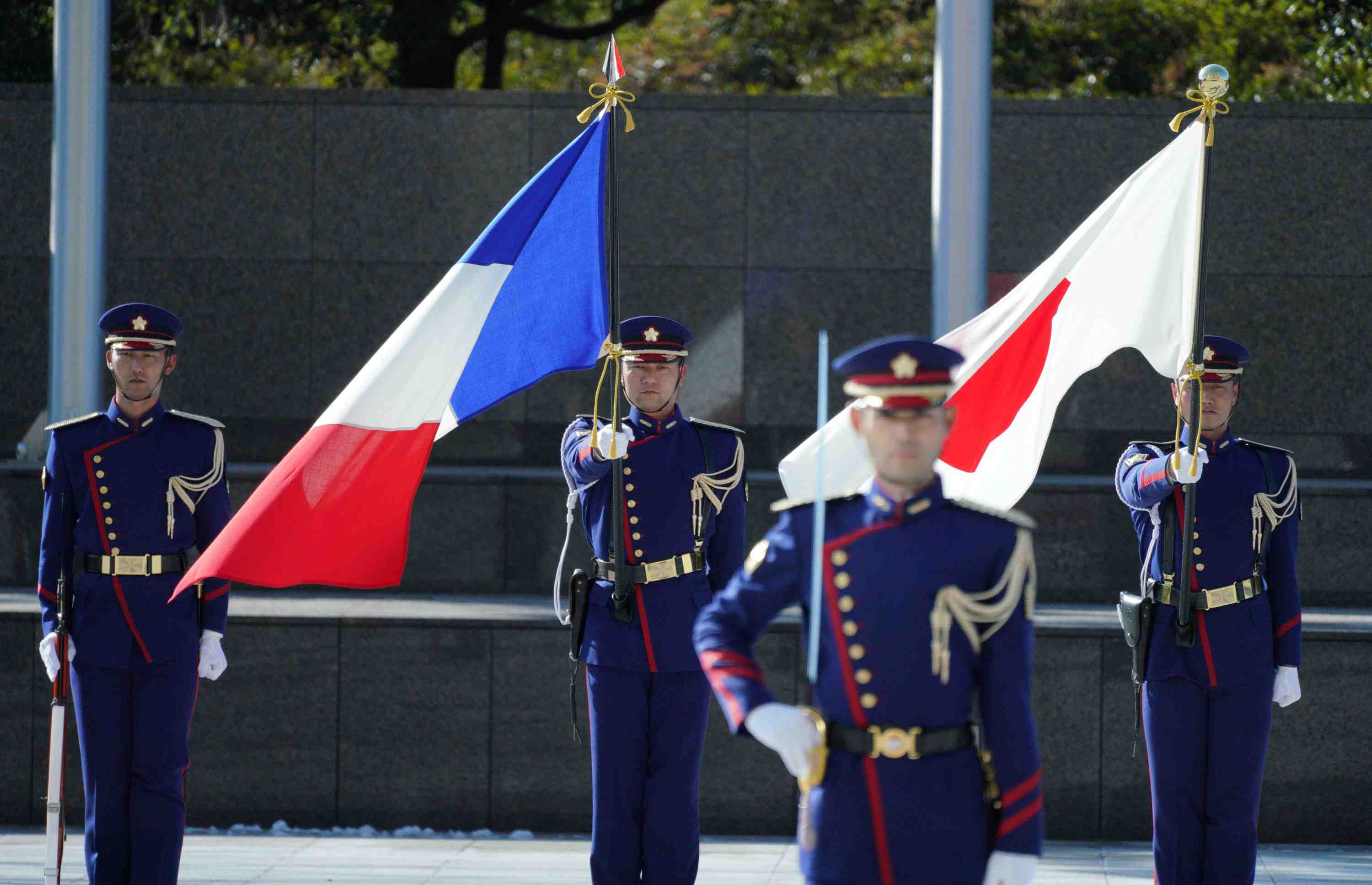 France et japon determines a approfondir leur relation militaire