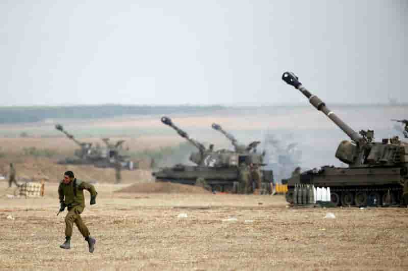 Israël pilonne à nouveau Gaza, enquête sur le rapt d'un soldat