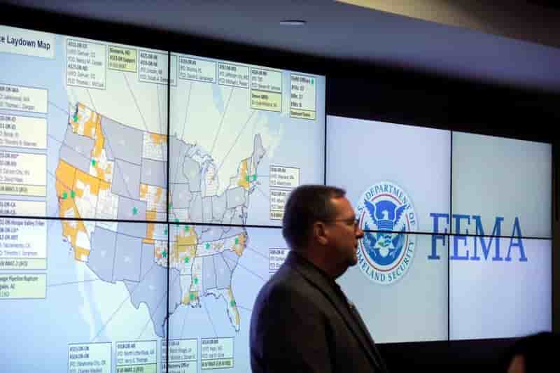 Le senat americain vote une aide de 15 milliards de dollars apres harvey
