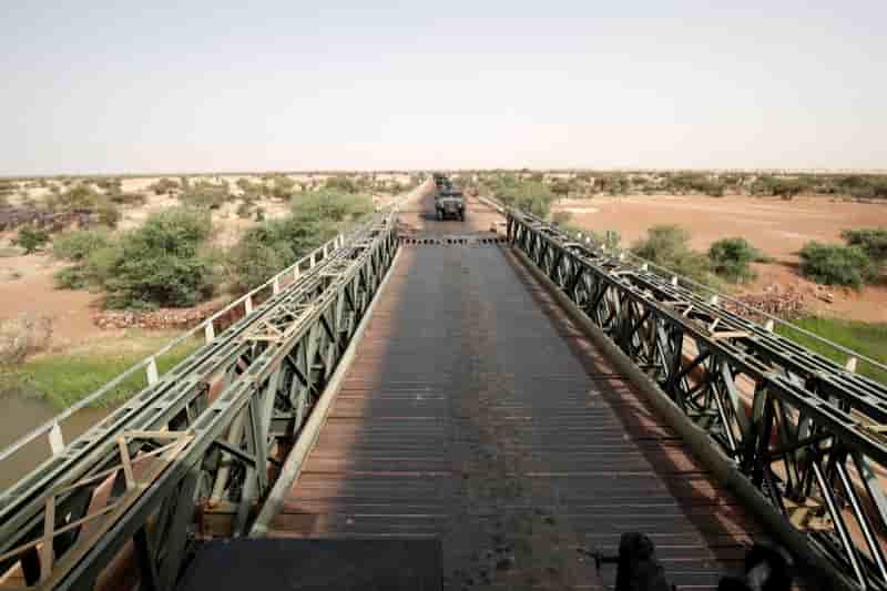 Une enquete blanchit l'armee francaise pour le mineur tue au mali