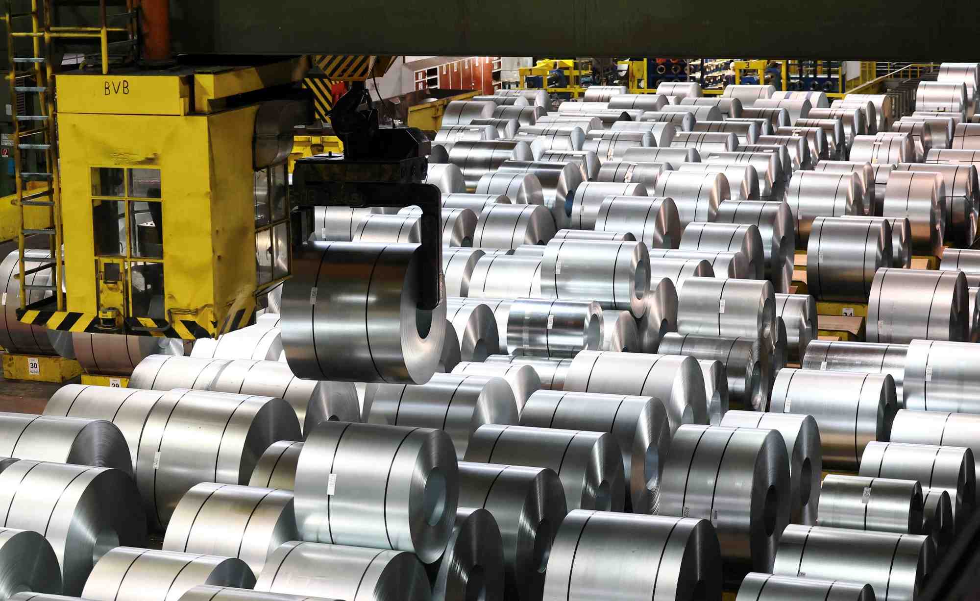 Une usine siderurgique a duisburg, en allemagne