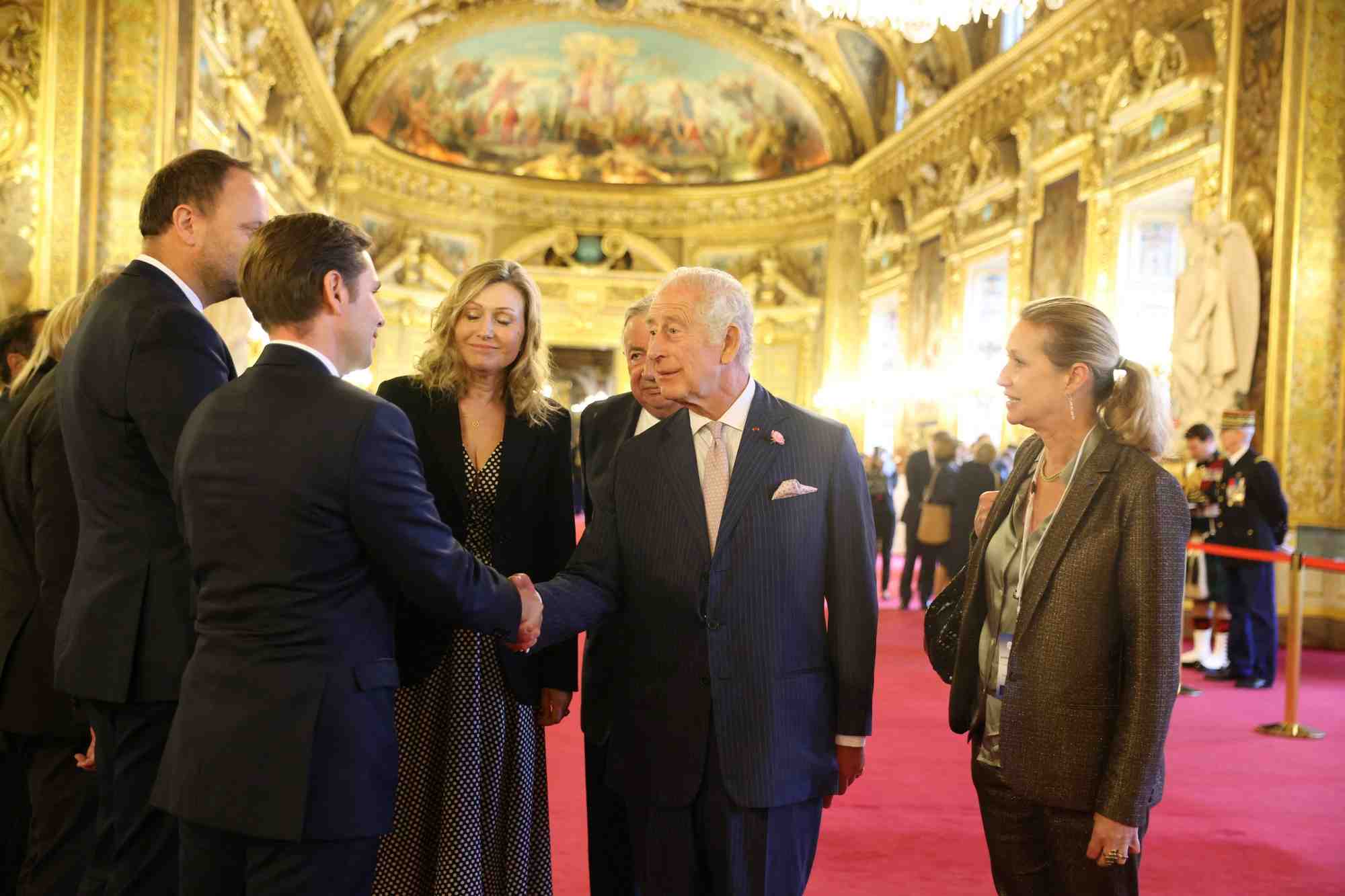 Photo du roi charles iii lors de sa visite en france