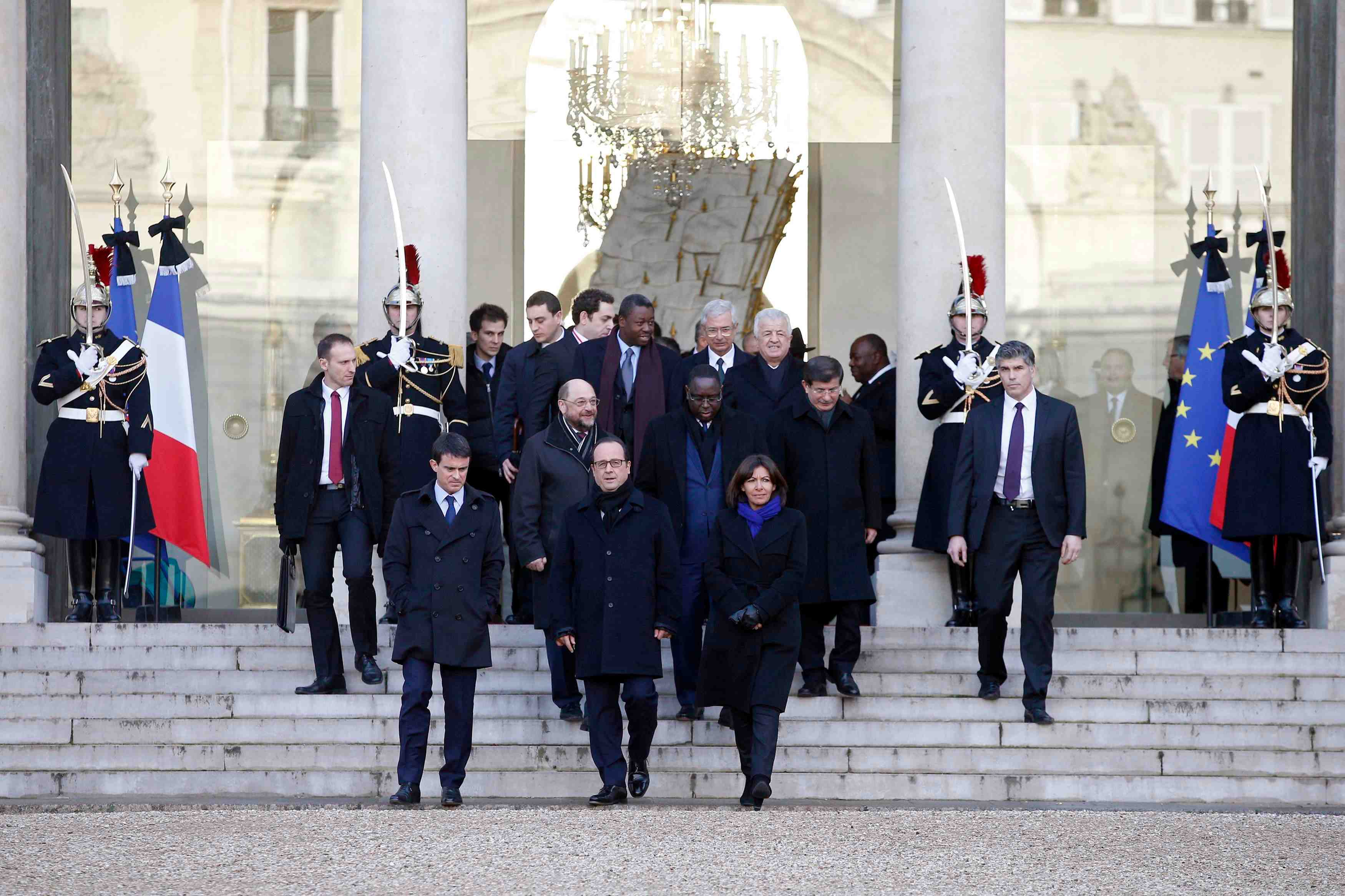 Francois hollande et l'apres-attentats