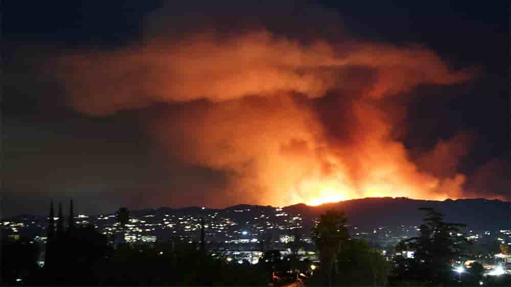 Coup dur pour l'industrie du divertissement à Los Angeles, dont l'activité se voit parfois entièrement arrêtée à cause des incendies.