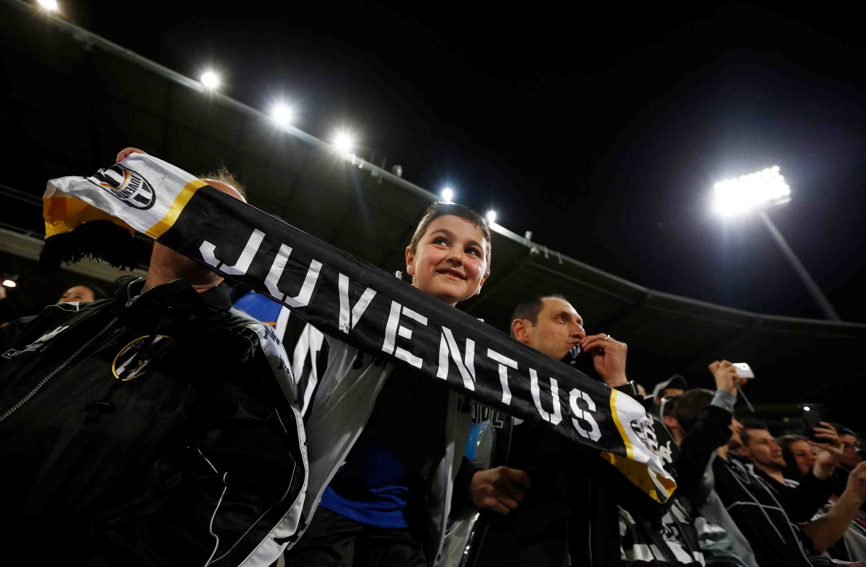 Coronavirus: cinq rencontres du championnat italien de football a huis clos