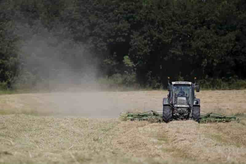 Un millier de tracteurs convergent vers paris