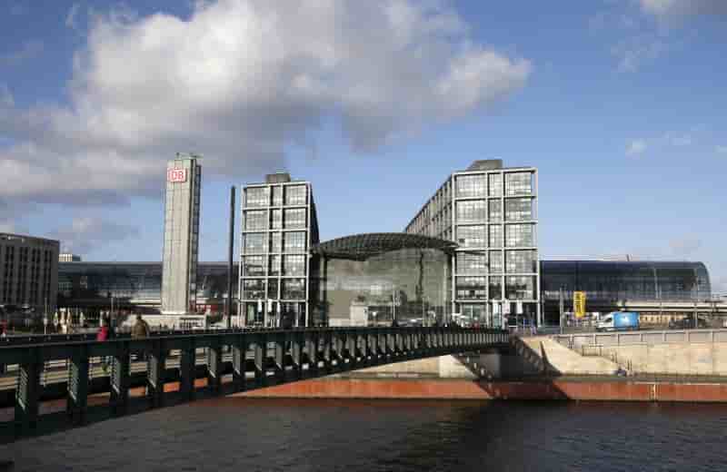 Une bombe de la seconde guerre mondiale desamorcee vendredi a berlin