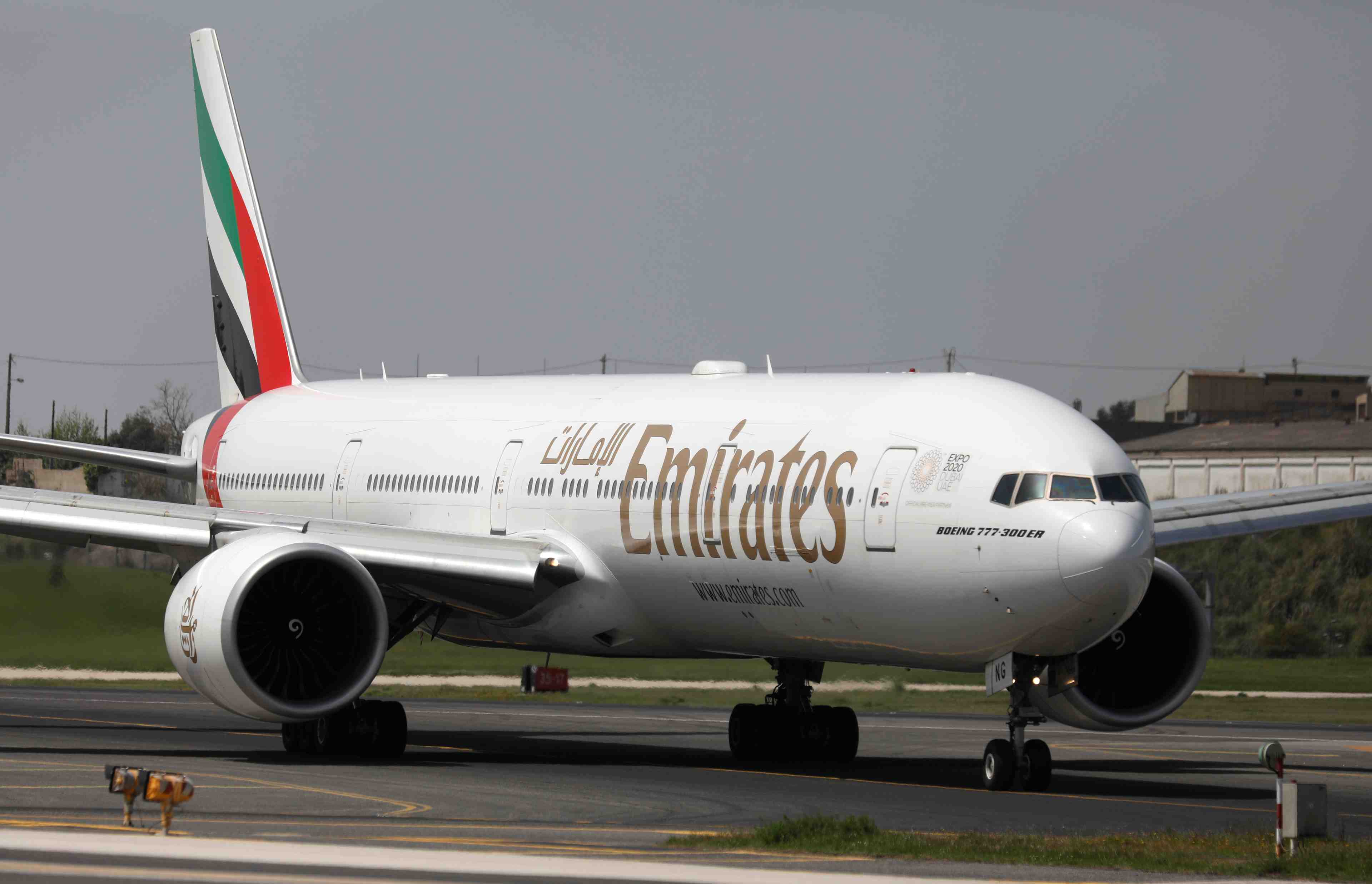 Des passagers d'un vol d'emirates malades en arrivant a new york